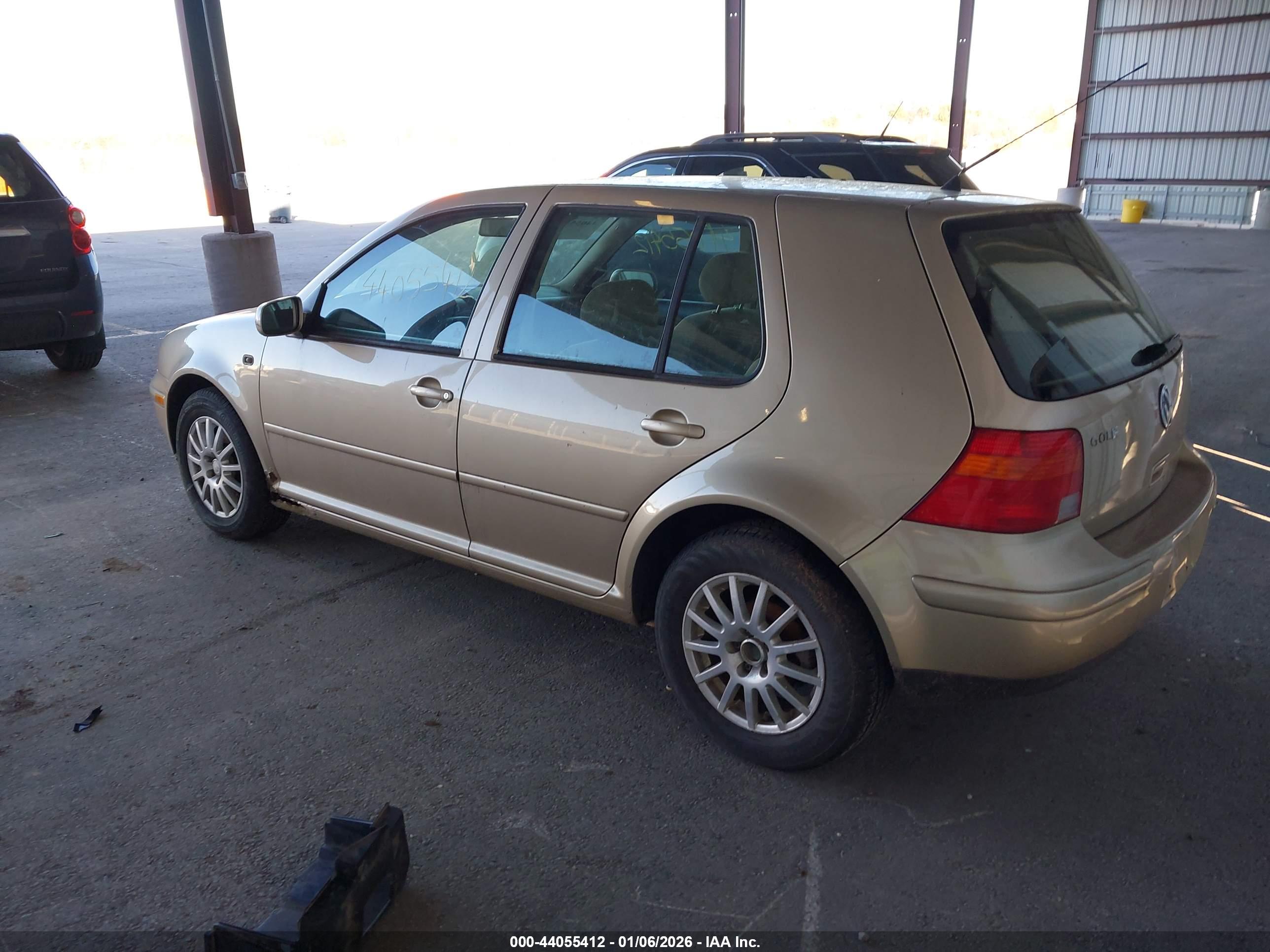 VOLKSWAGEN GOLF image 3