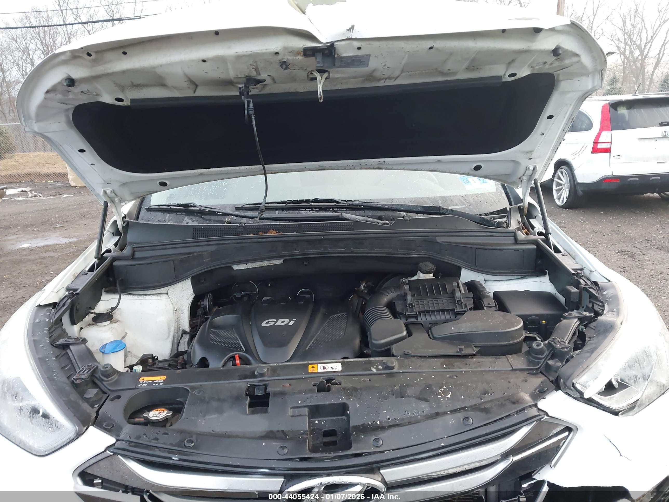 HYUNDAI SANTA image 10