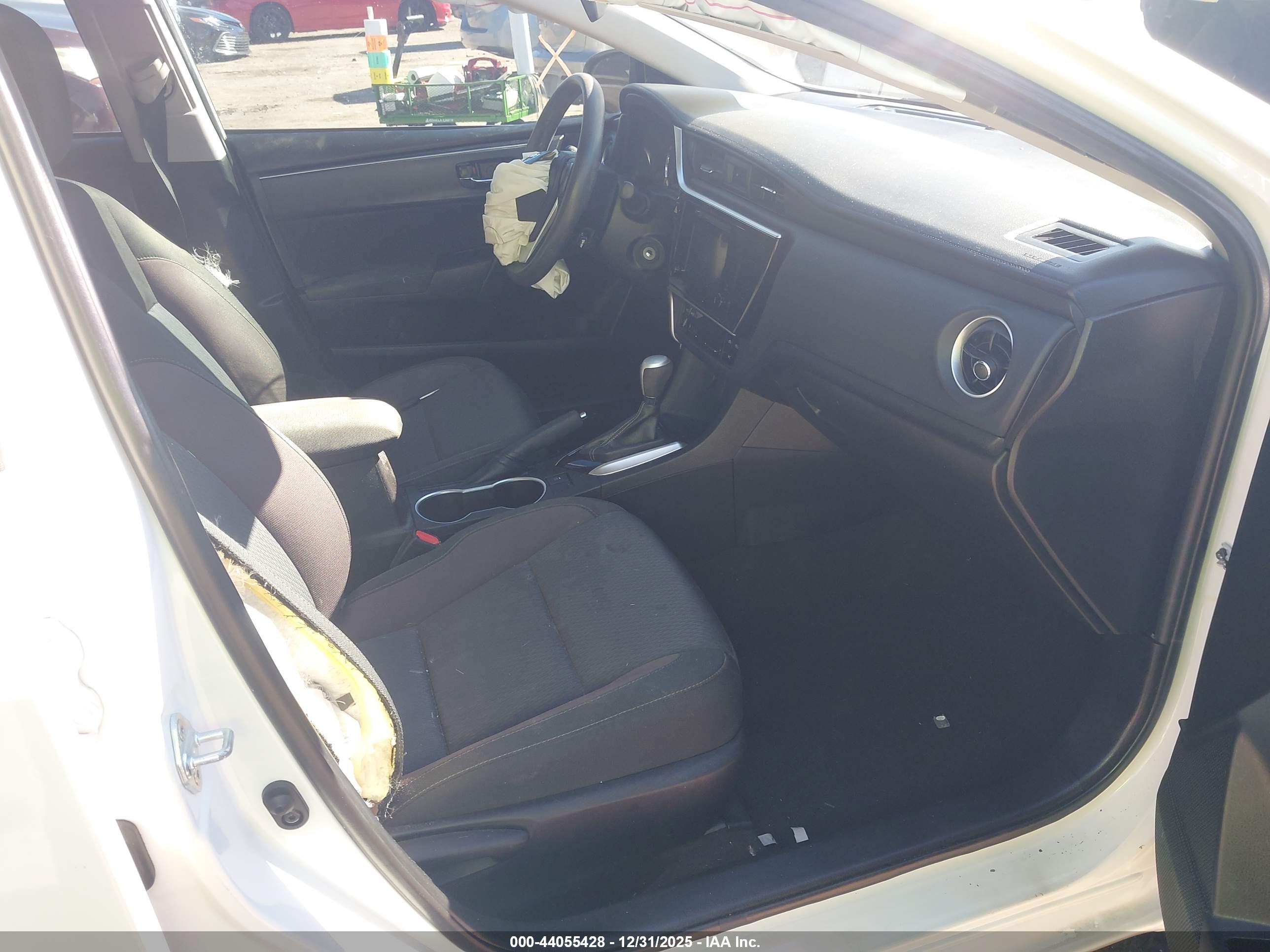 TOYOTA COROLLA image 5