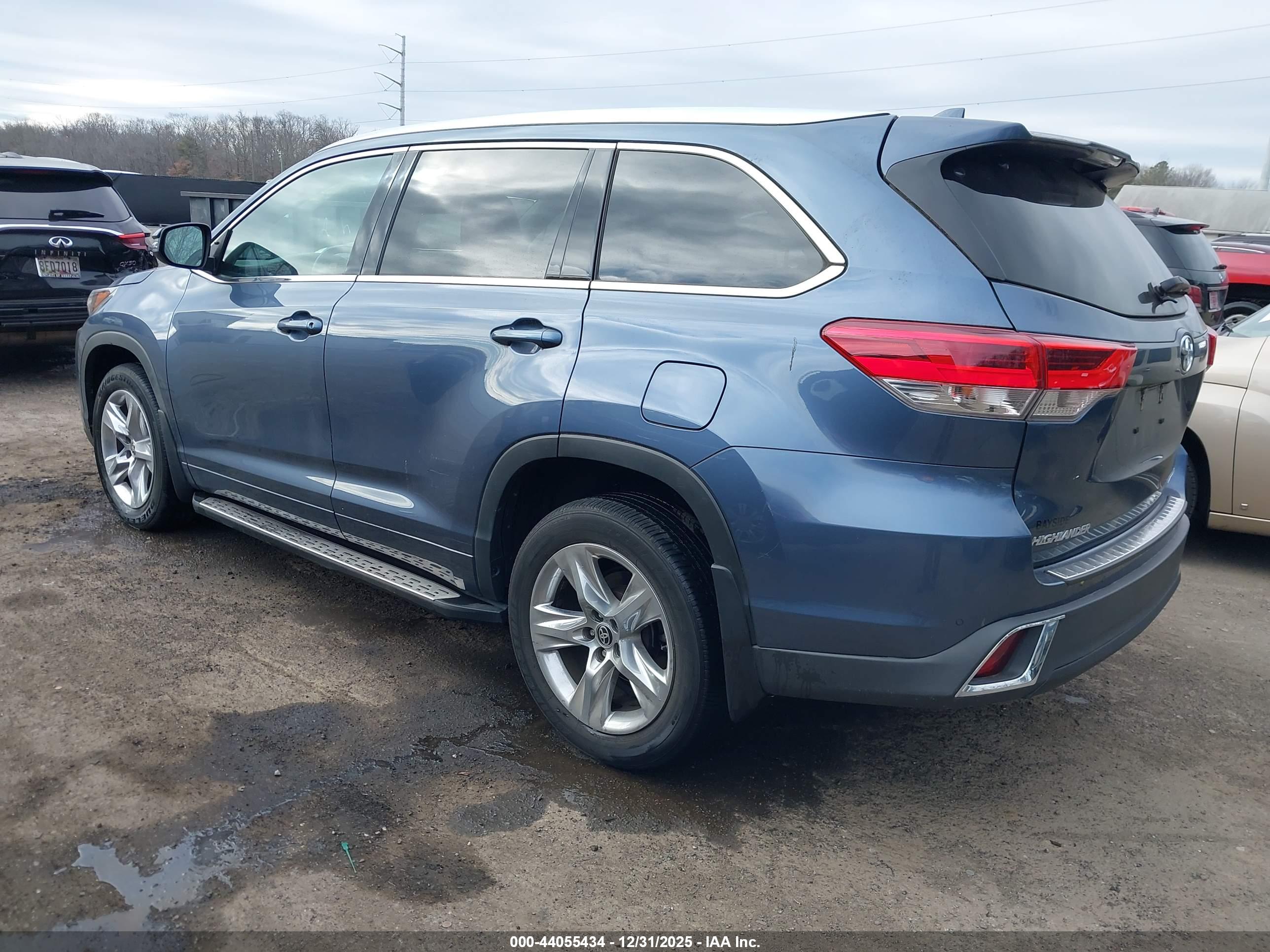 TOYOTA HIGHLANDER image 3