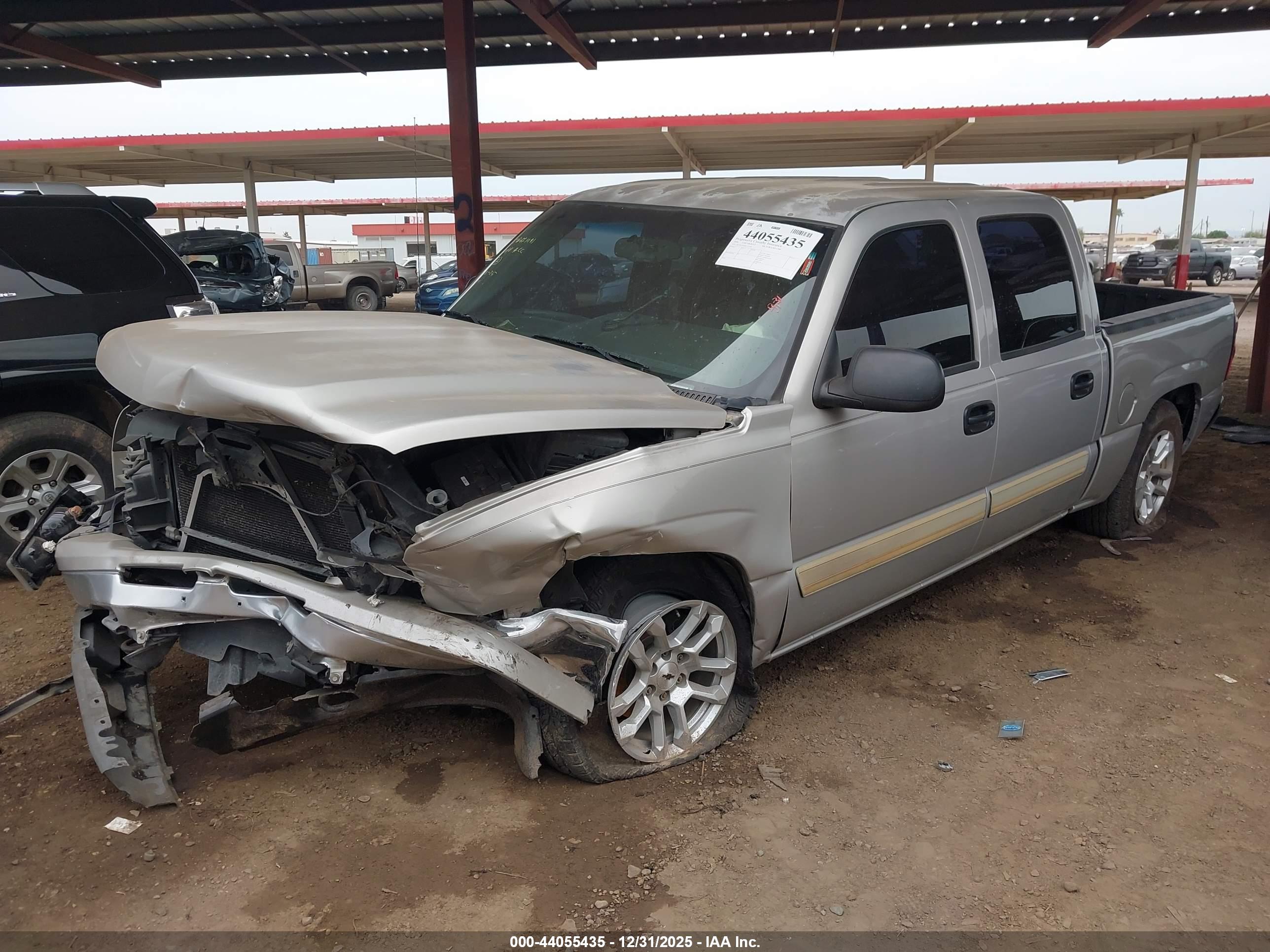 CHEVROLET SILVERADO image 2