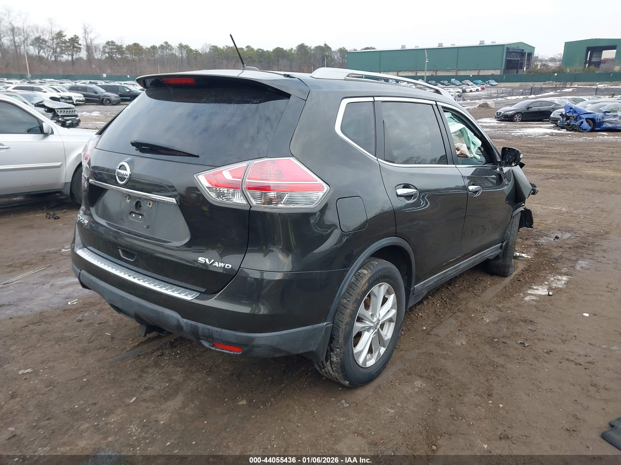 NISSAN ROGUE image 4
