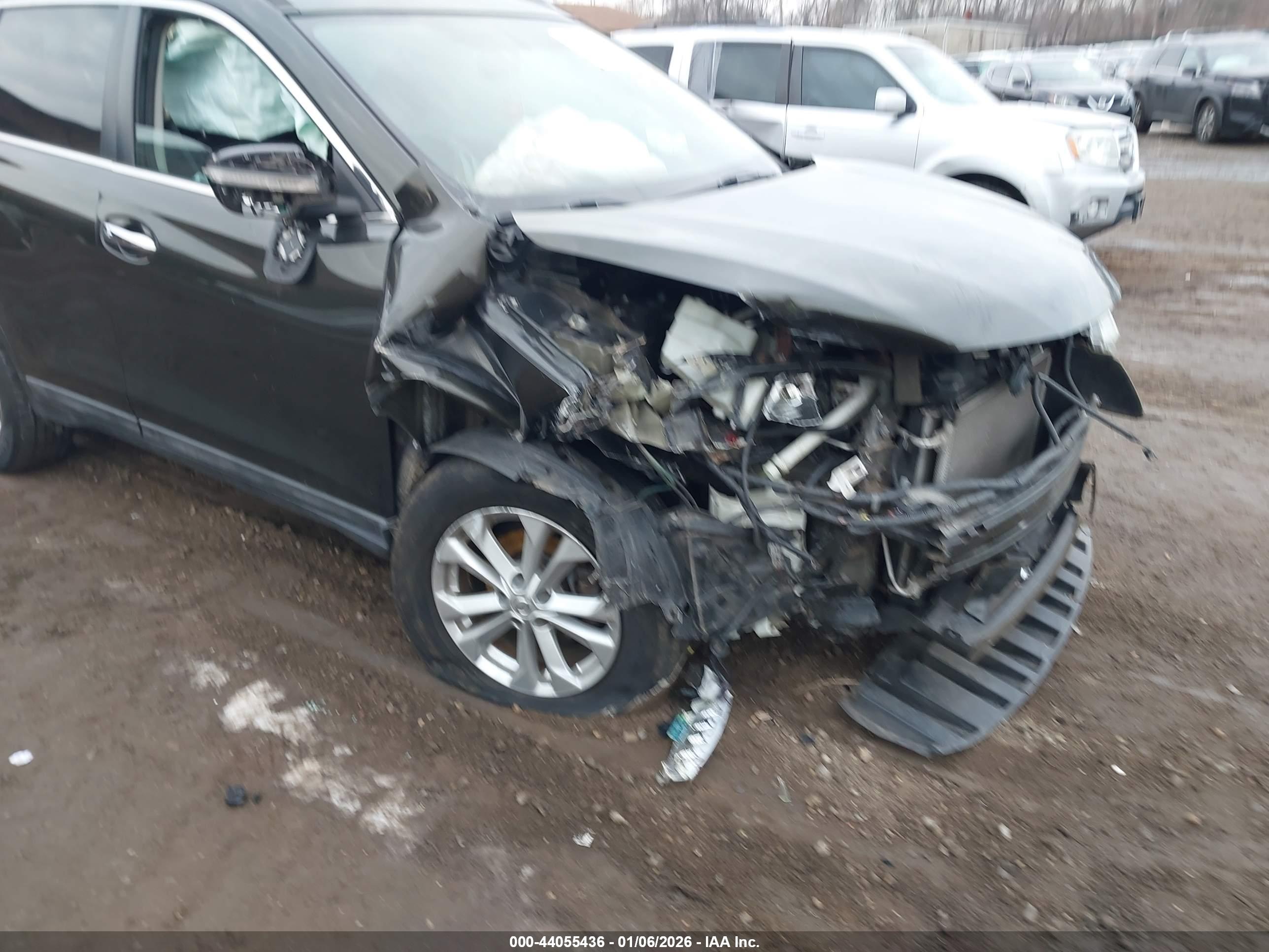 NISSAN ROGUE image 6