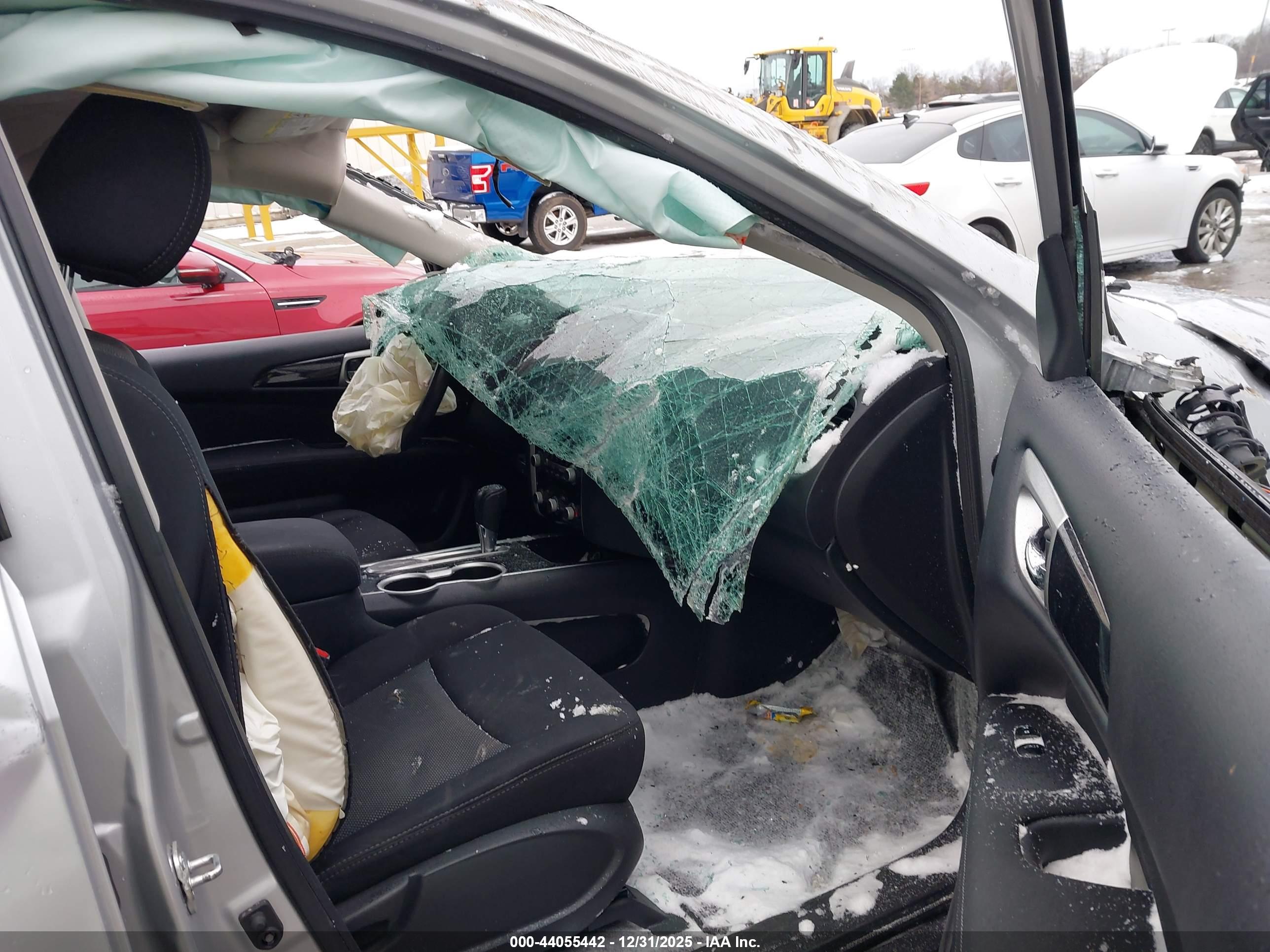NISSAN PATHFINDER image 5
