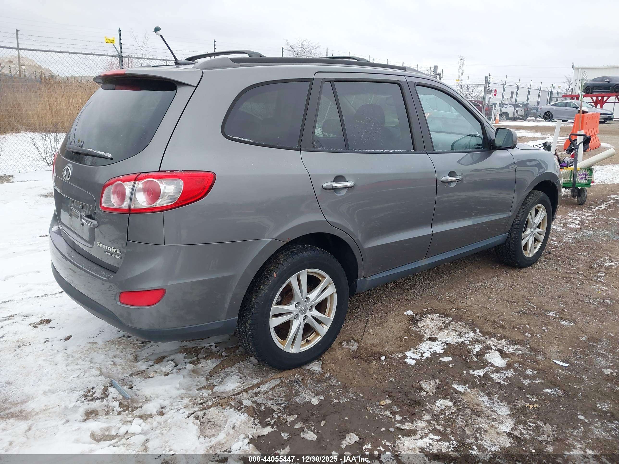 HYUNDAI SANTA image 4