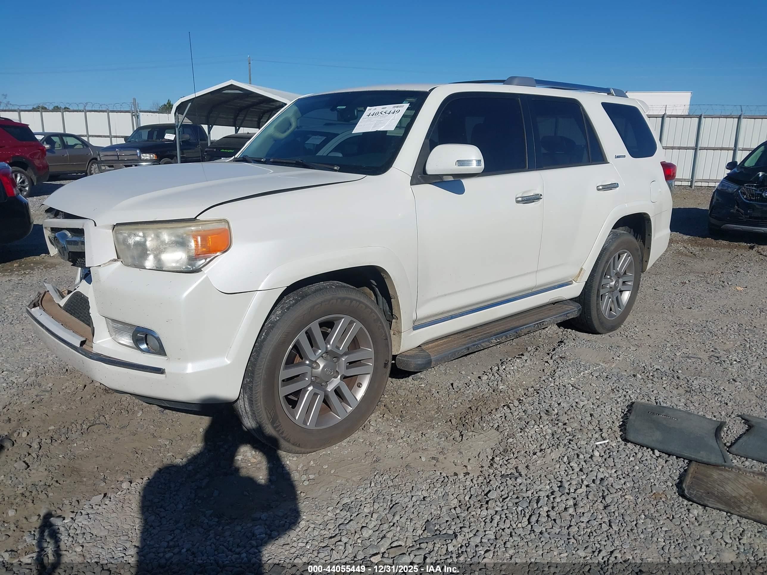 TOYOTA 4RUNNER image 2