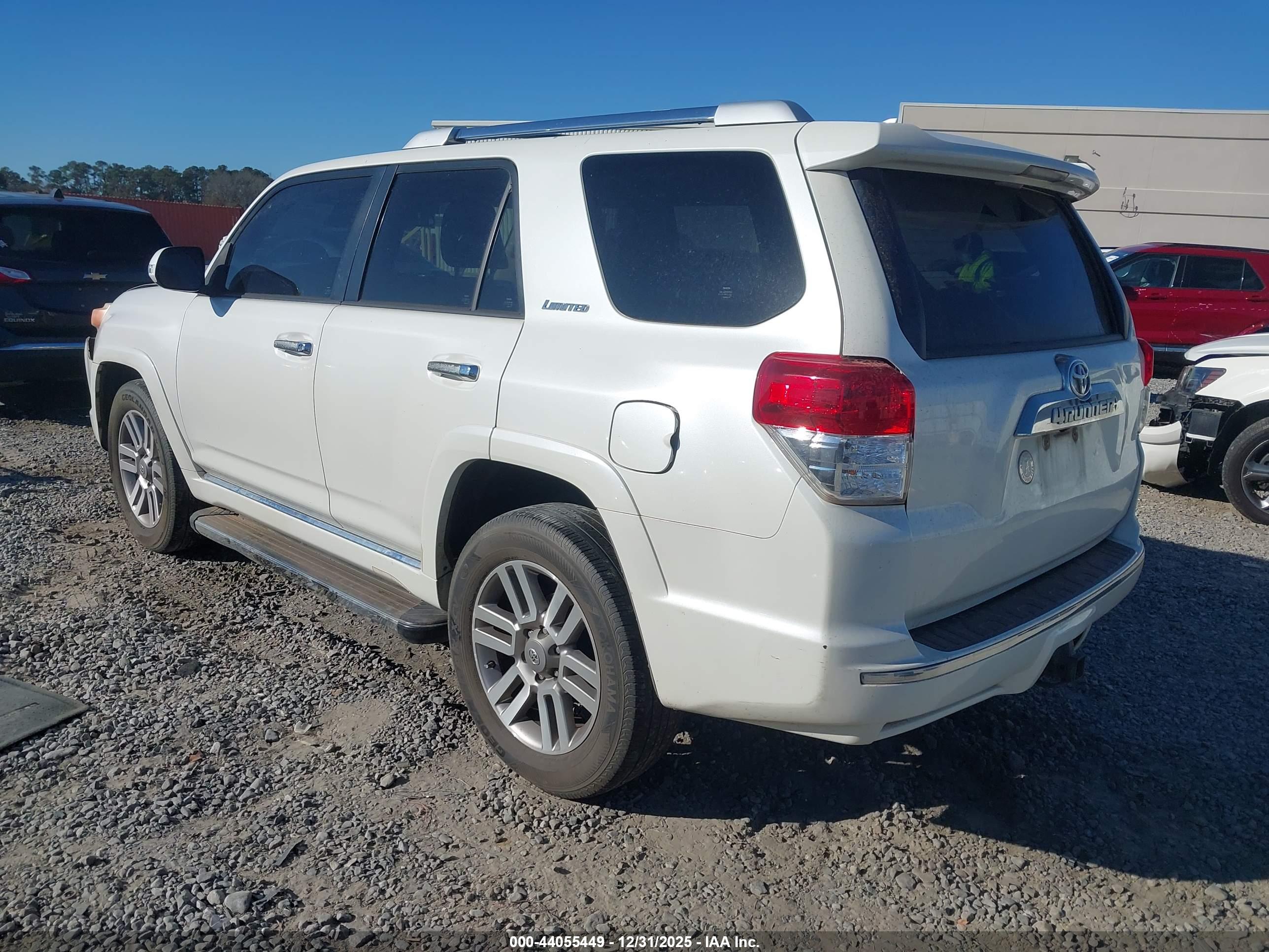 TOYOTA 4RUNNER image 3