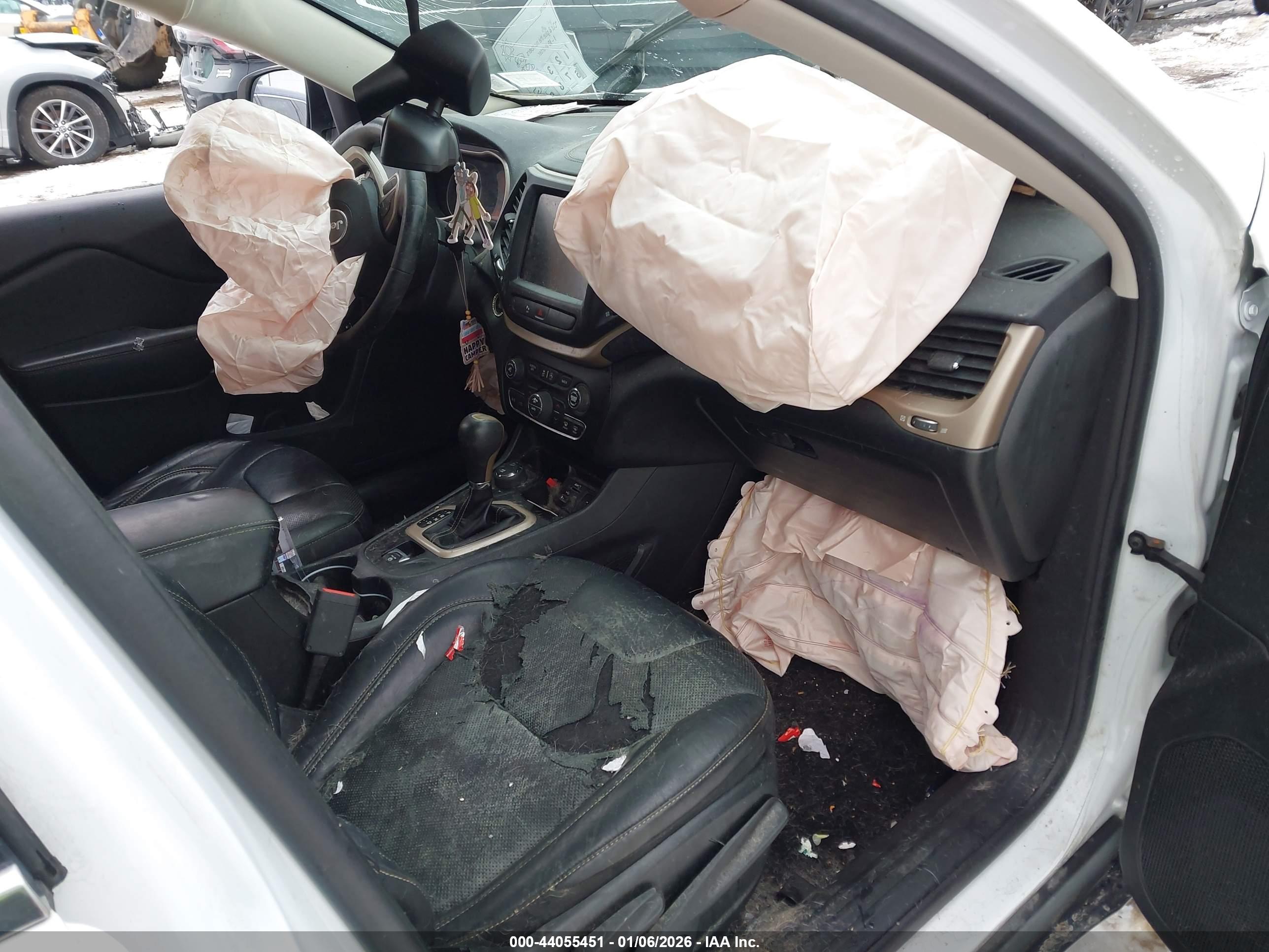 JEEP CHEROKEE image 5