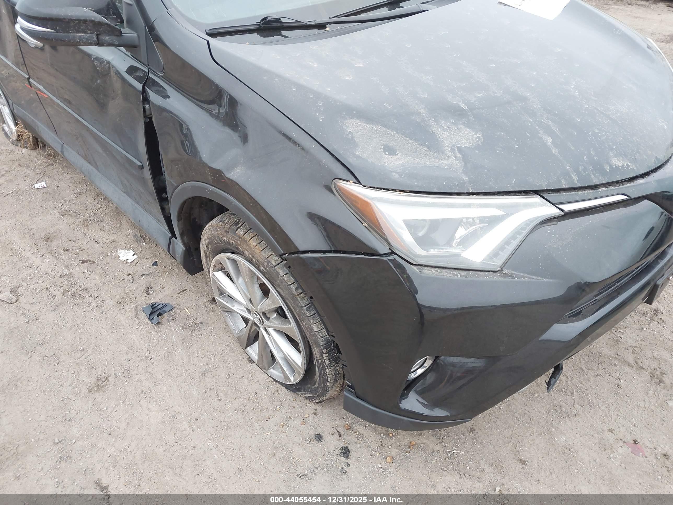 TOYOTA RAV4 image 6