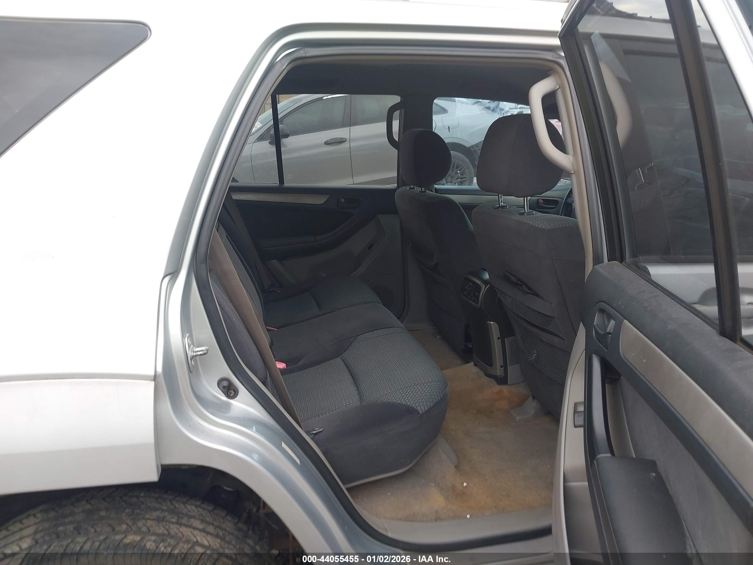 TOYOTA 4RUNNER image 8