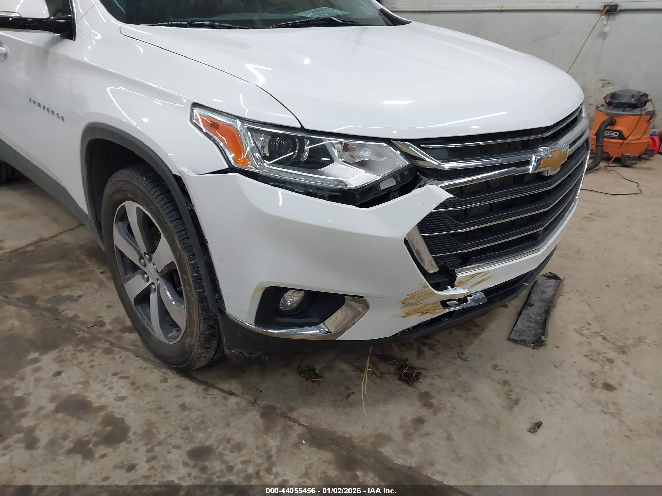 CHEVROLET TRAVERSE image 6