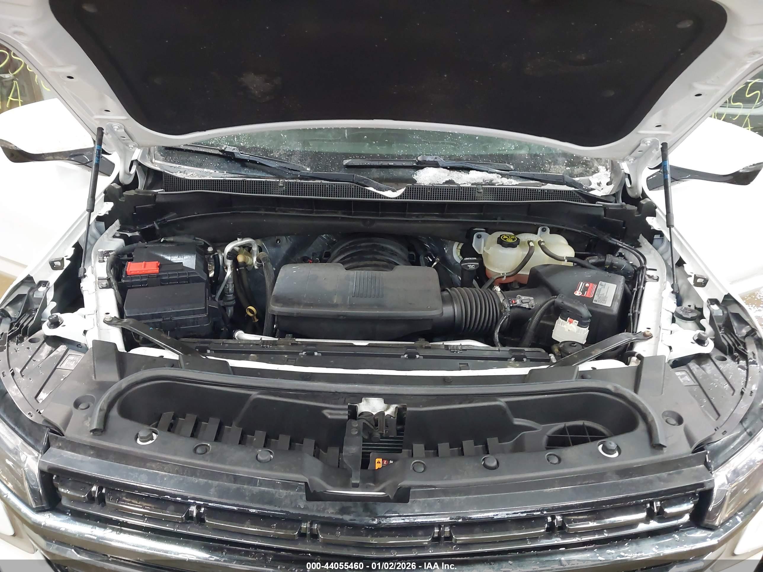 CHEVROLET TAHOE image 10