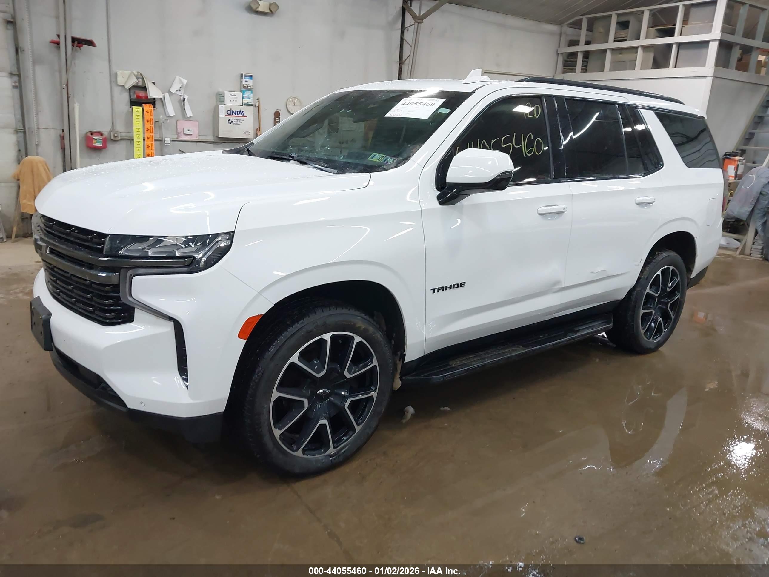 CHEVROLET TAHOE image 2