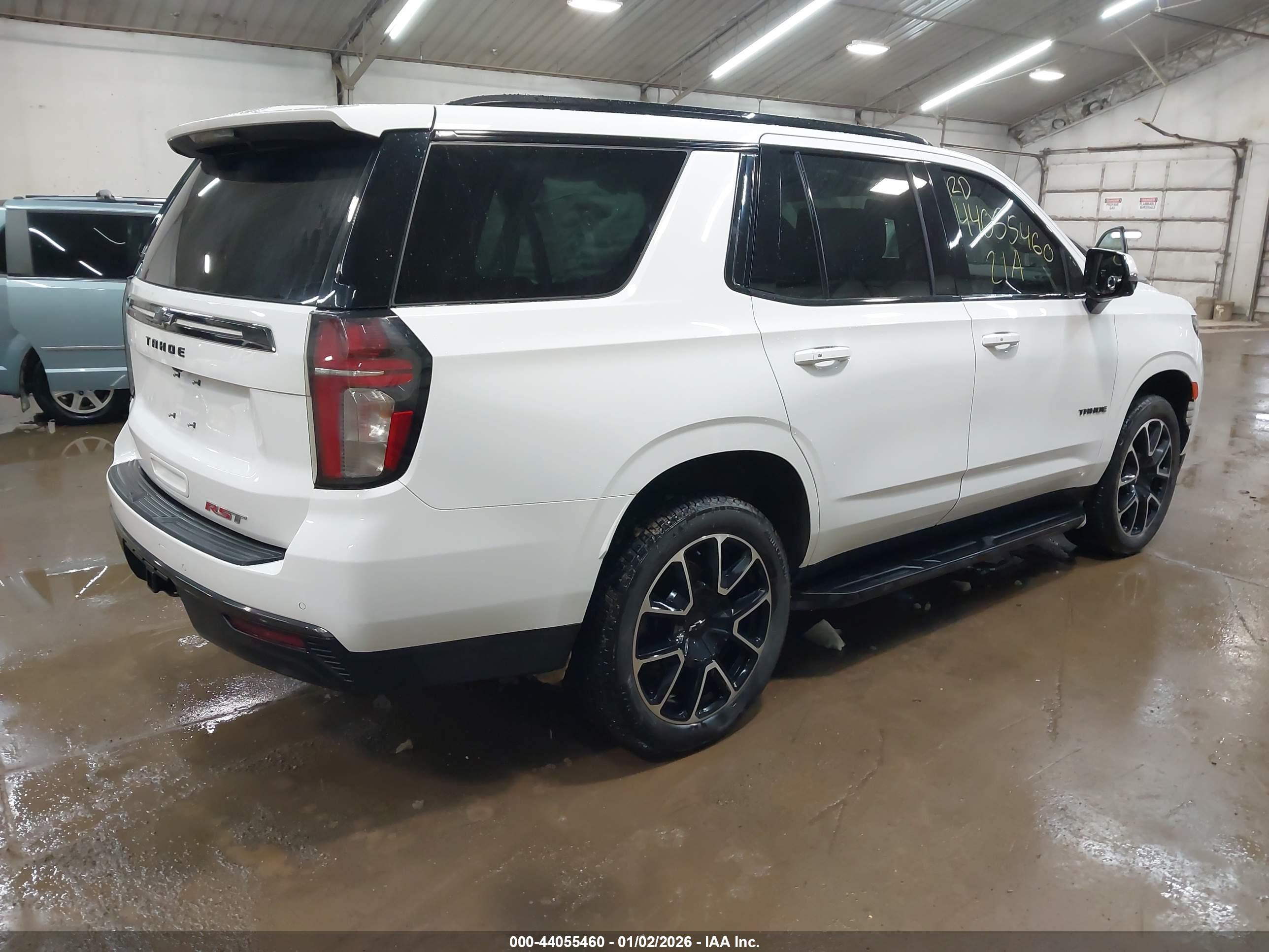 CHEVROLET TAHOE image 4