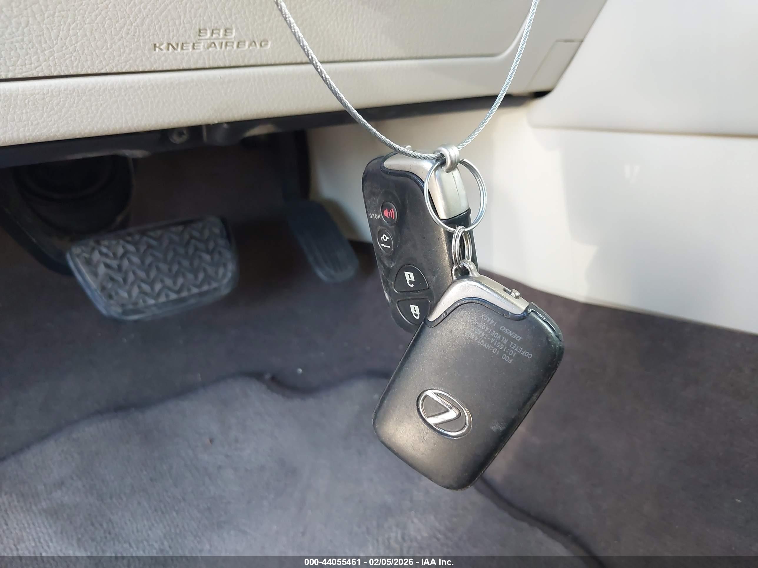 LEXUS GX image 11