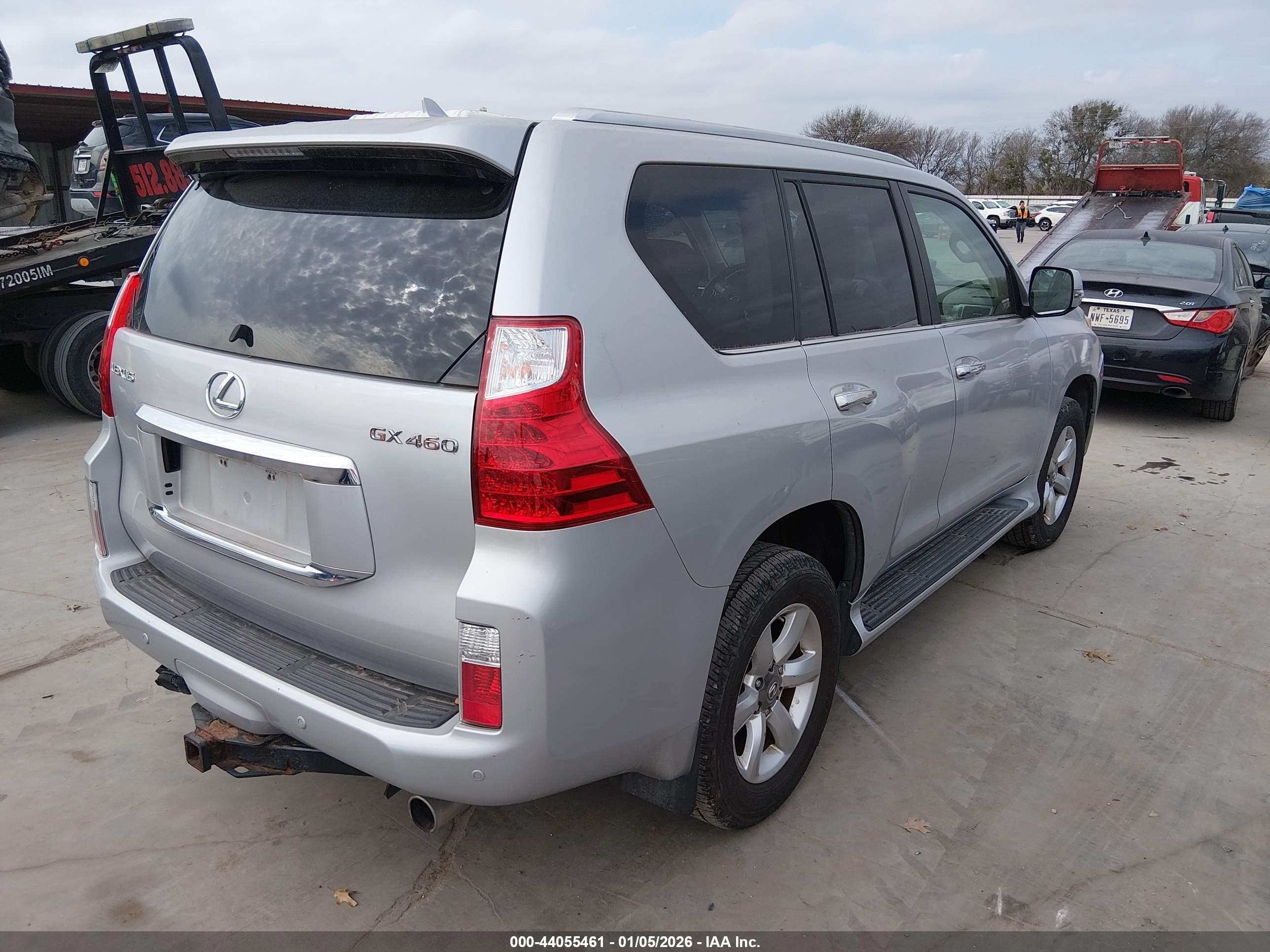 LEXUS GX image 4