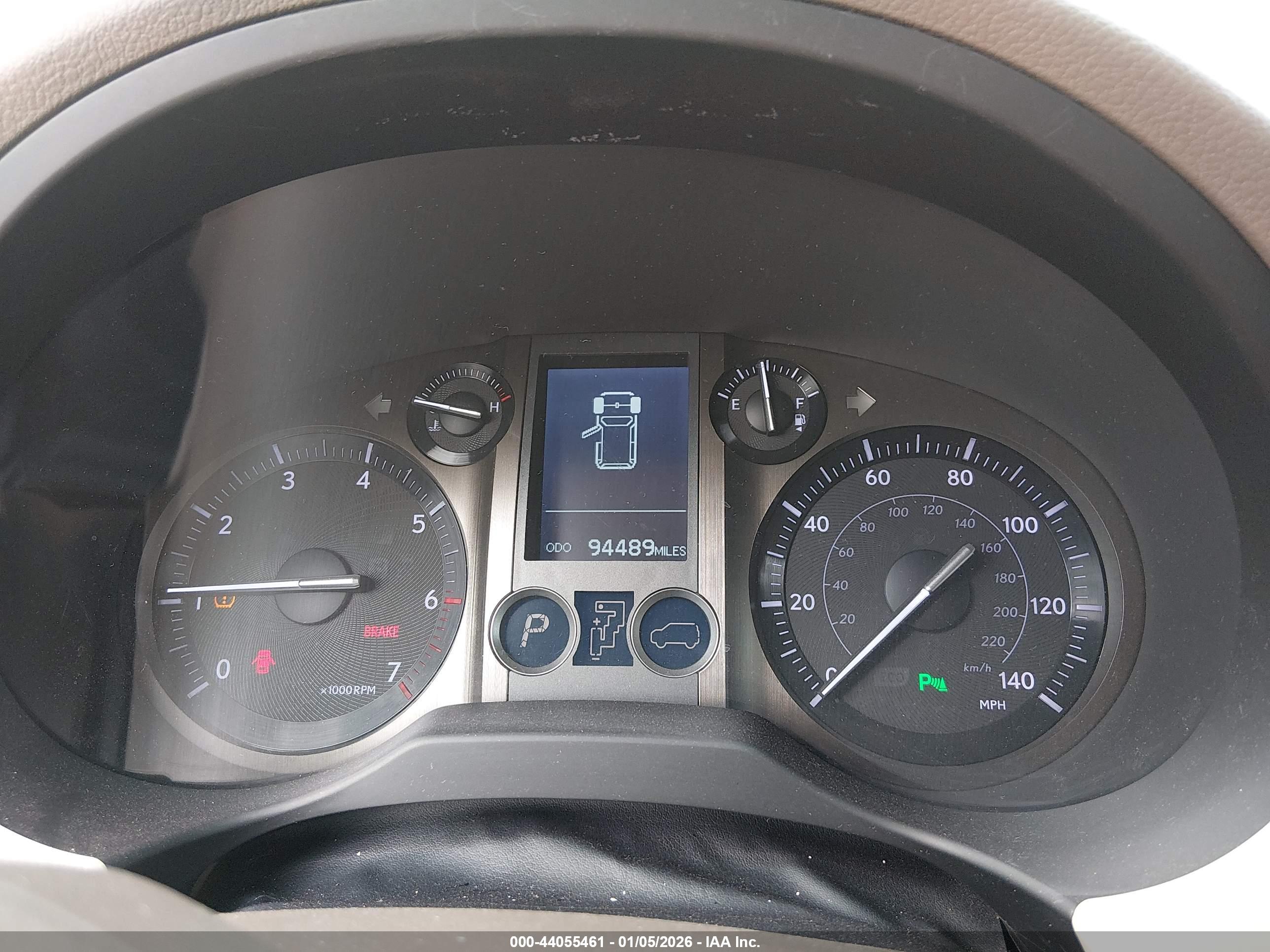 LEXUS GX image 7