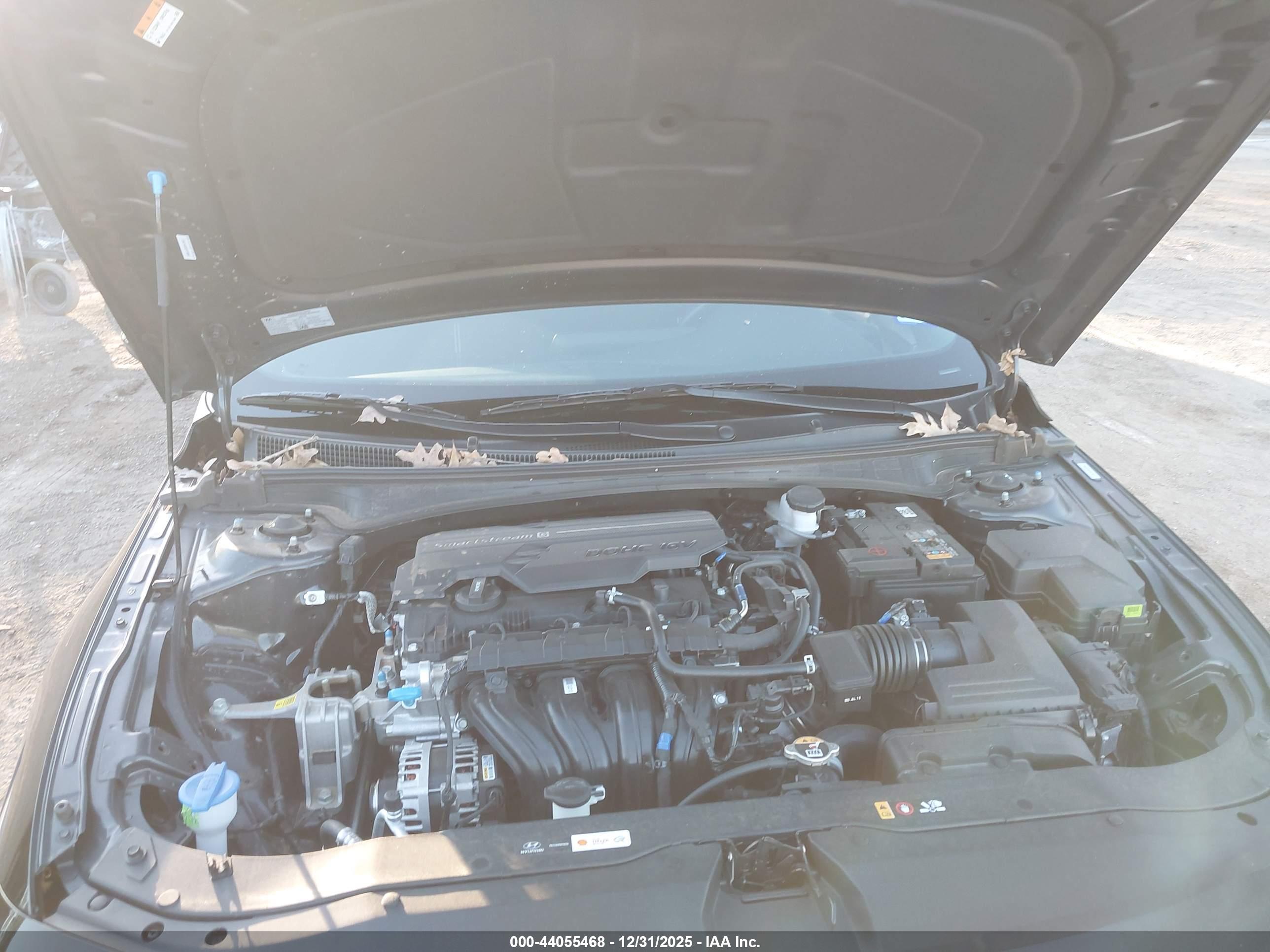 HYUNDAI ELANTRA image 10