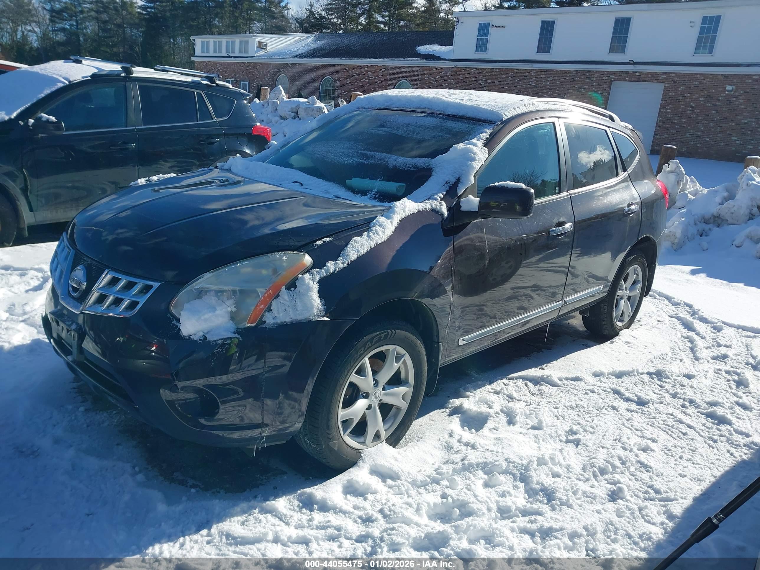 NISSAN ROGUE image 2