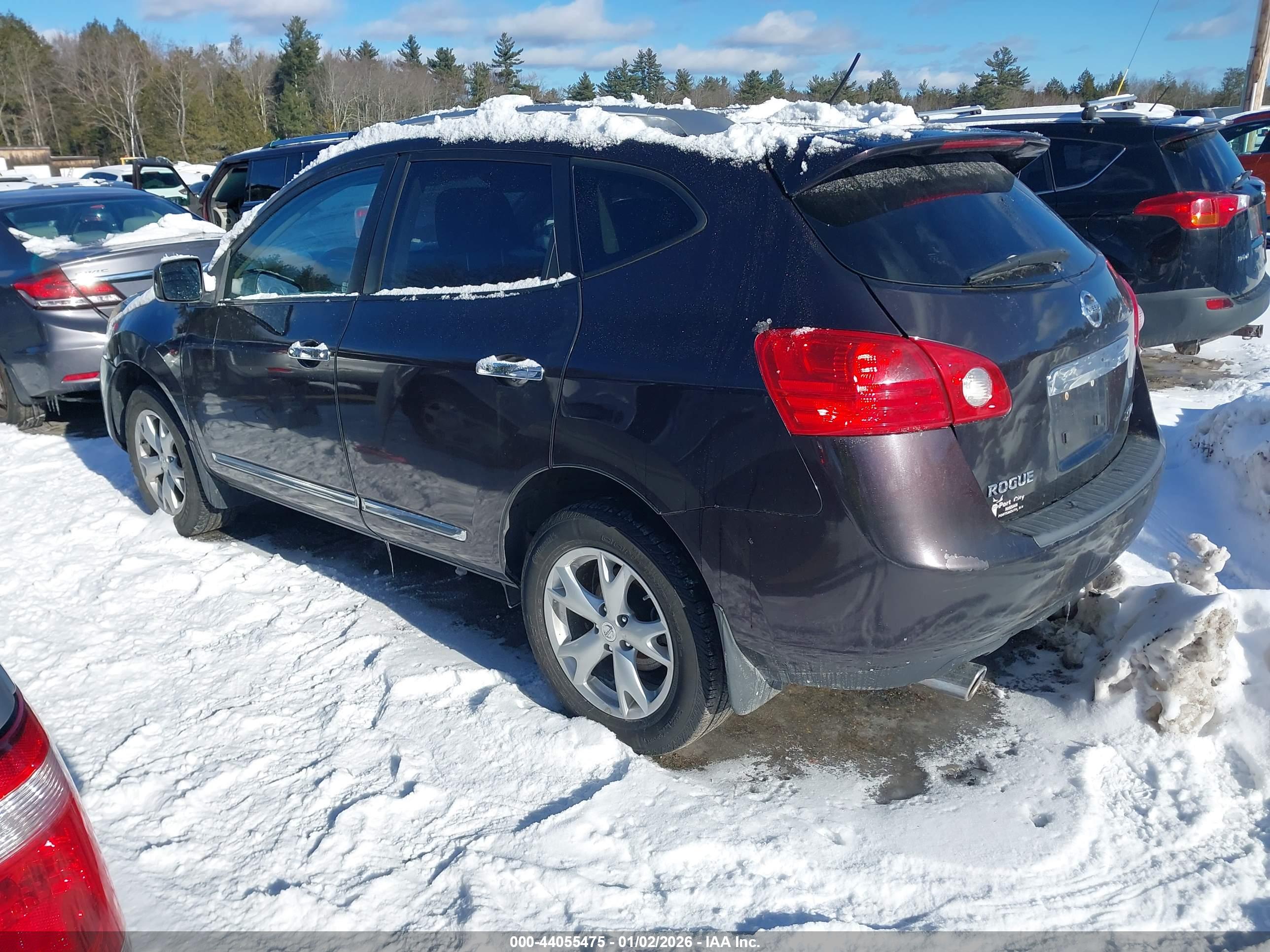 NISSAN ROGUE image 3