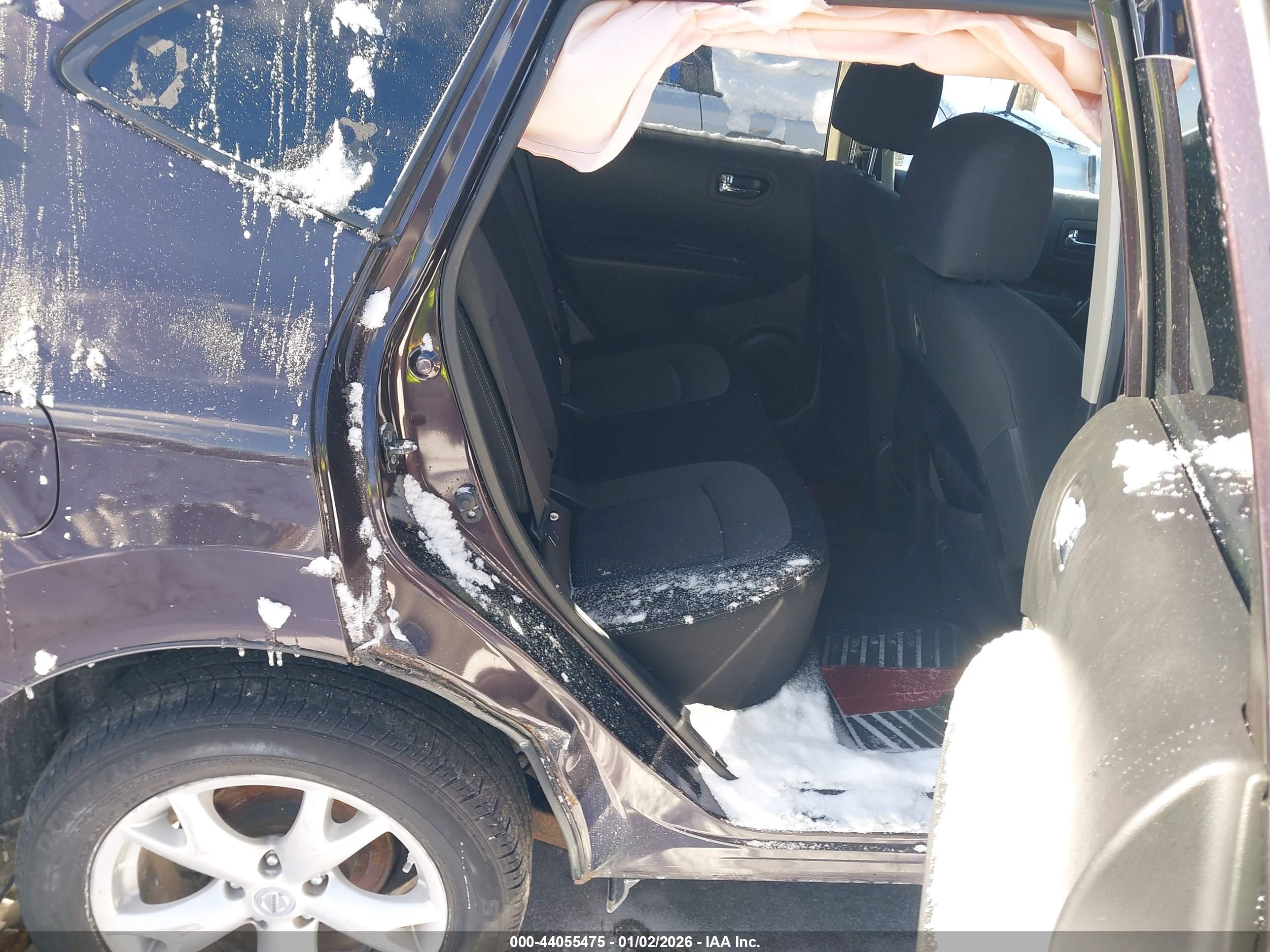NISSAN ROGUE image 8
