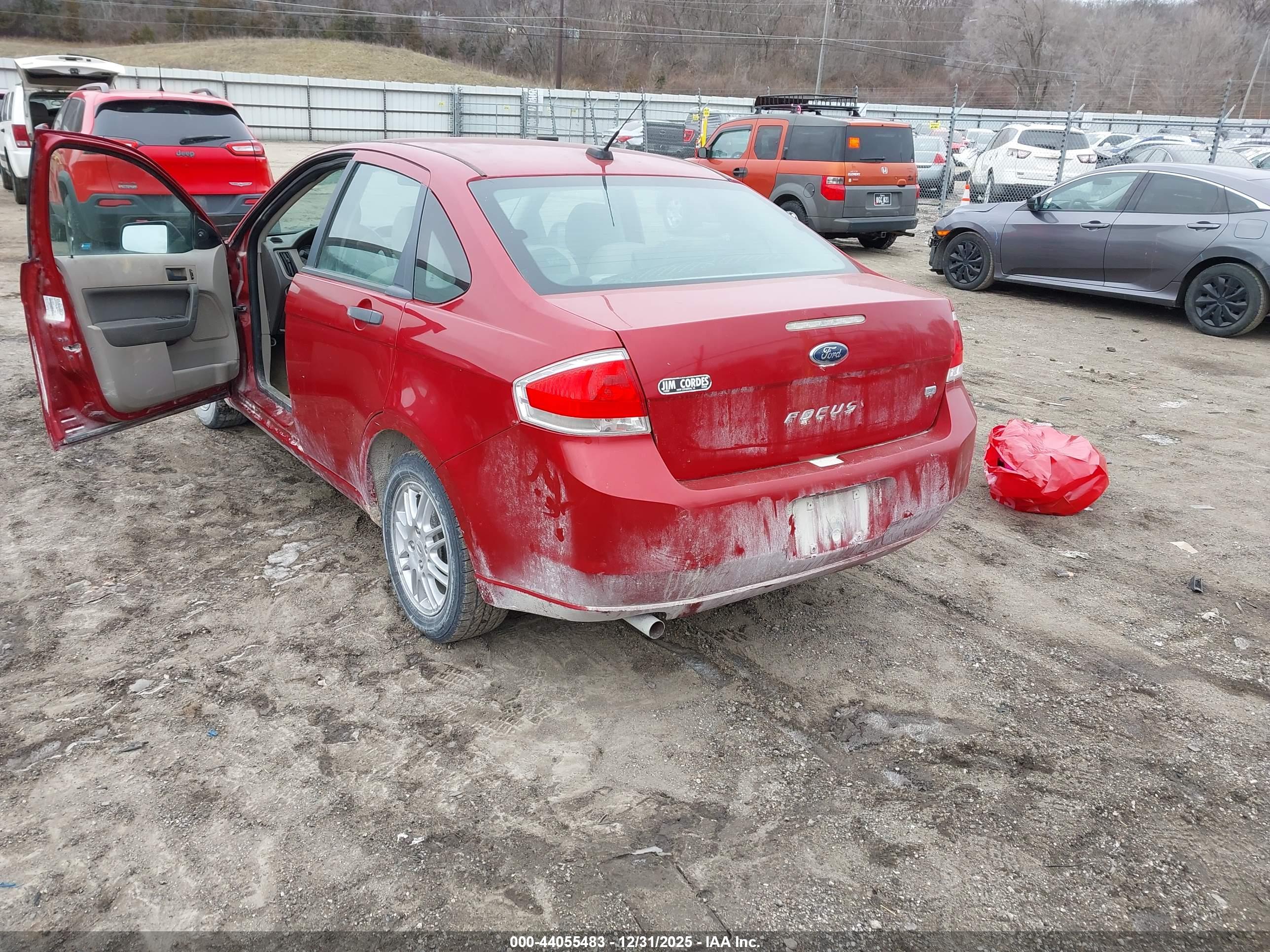 FORD FOCUS image 3