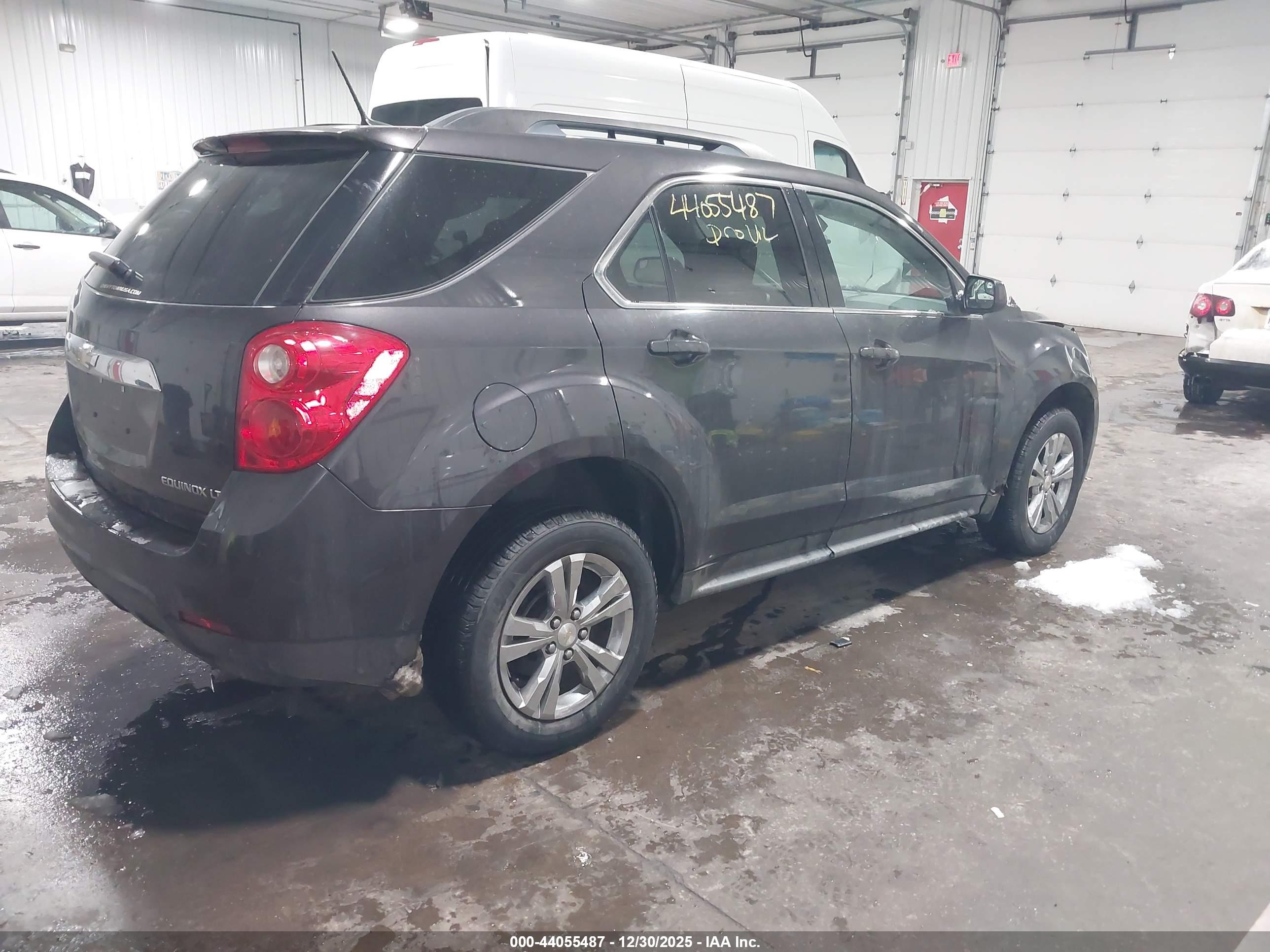 CHEVROLET EQUINOX image 4