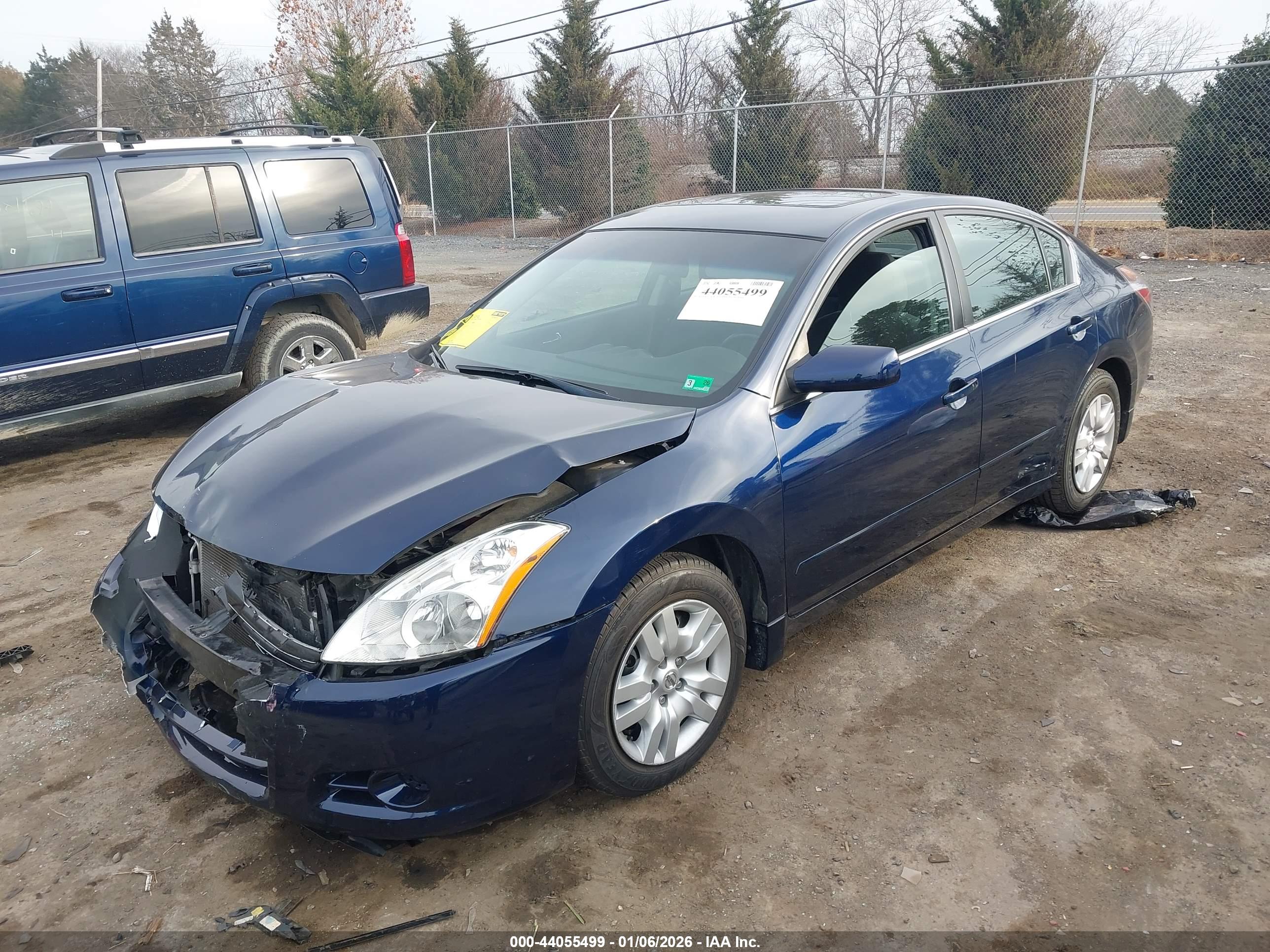 NISSAN ALTIMA image 2