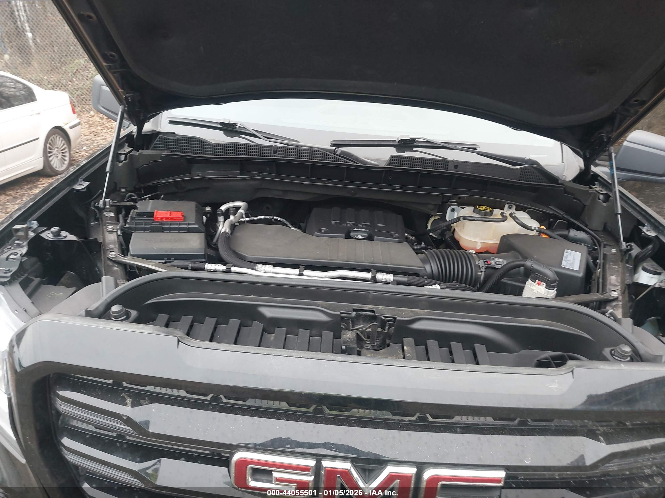 GMC SIERRA image 10