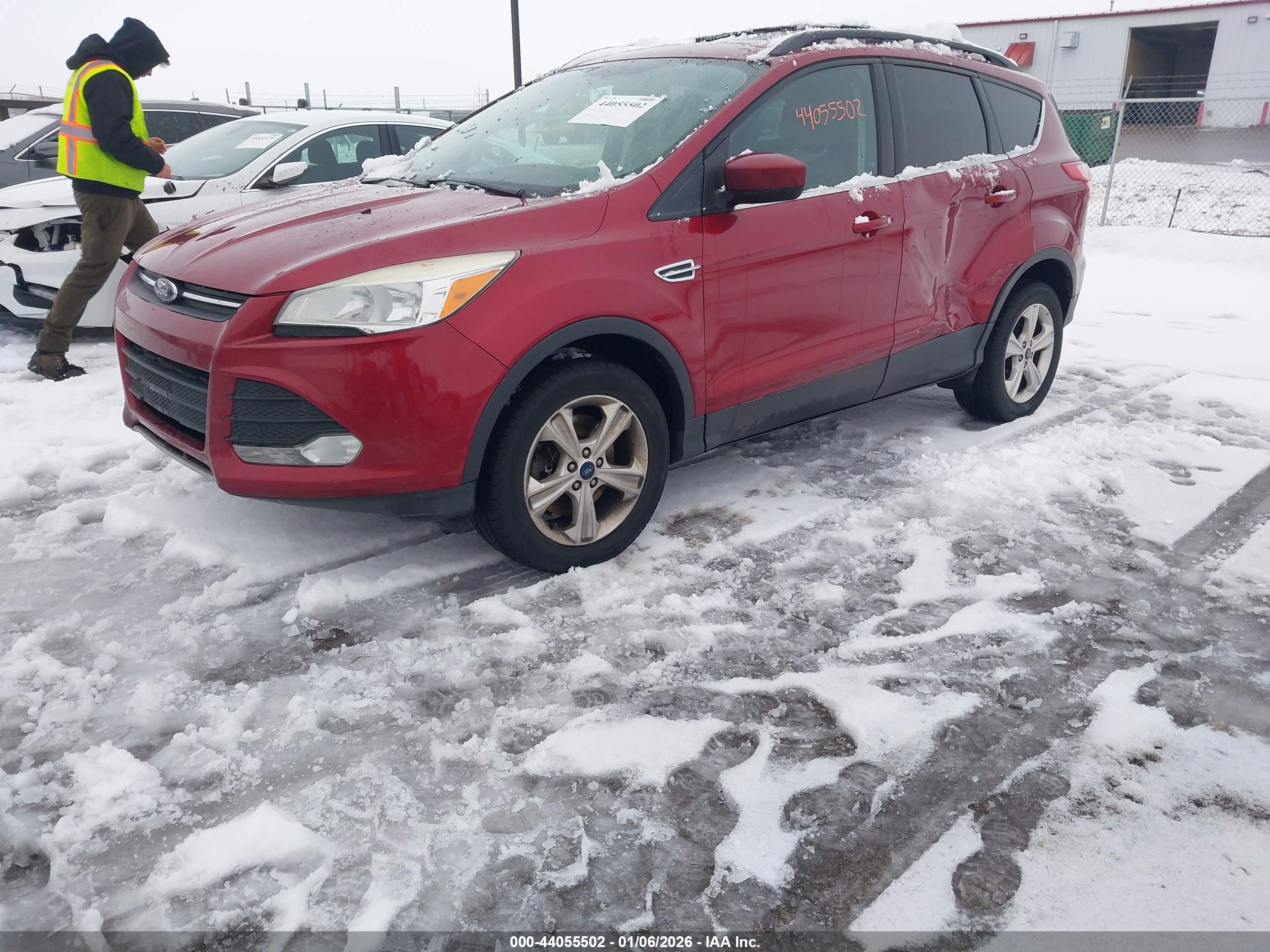 FORD ESCAPE image 2