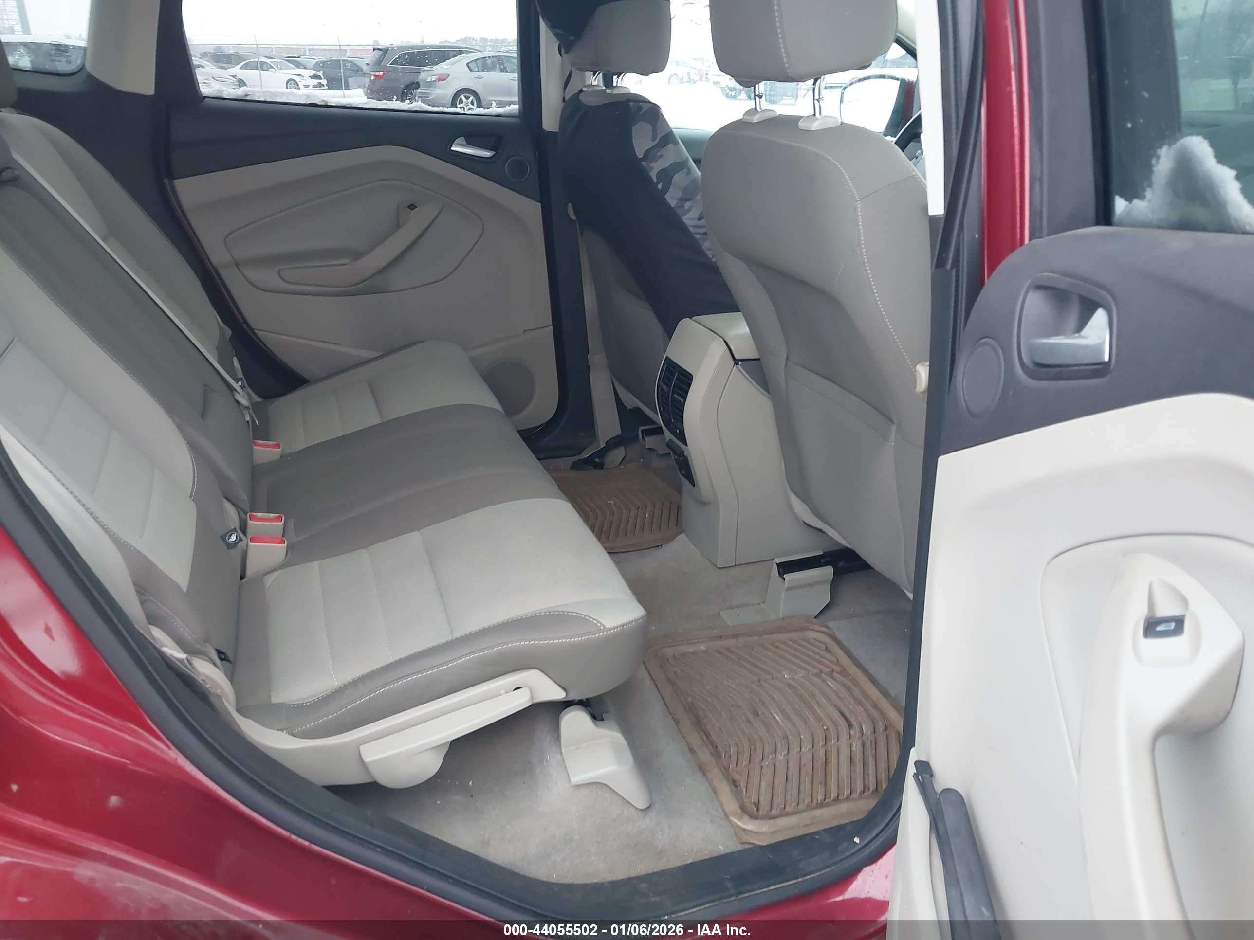FORD ESCAPE image 8