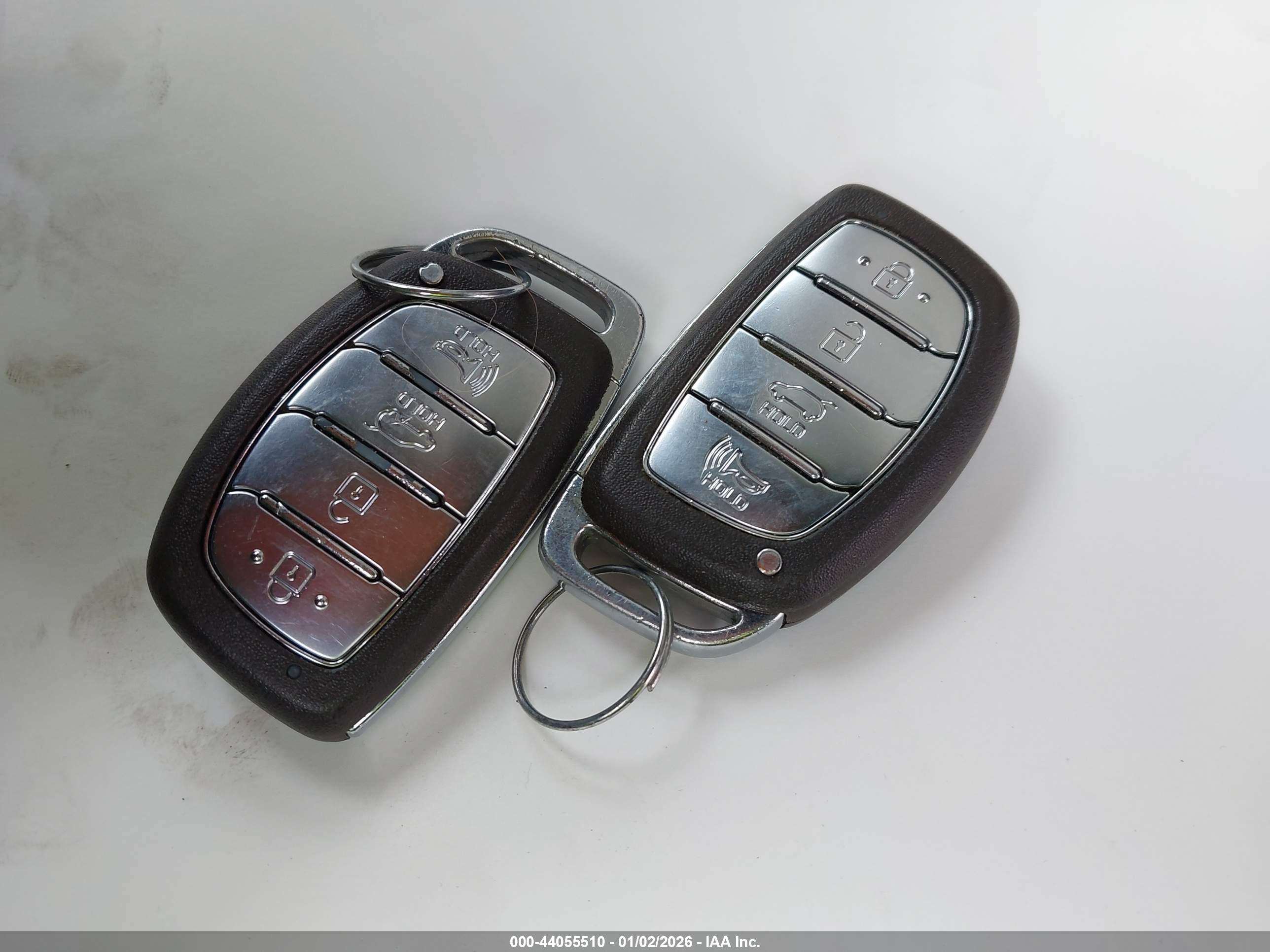 HYUNDAI TUCSON image 11