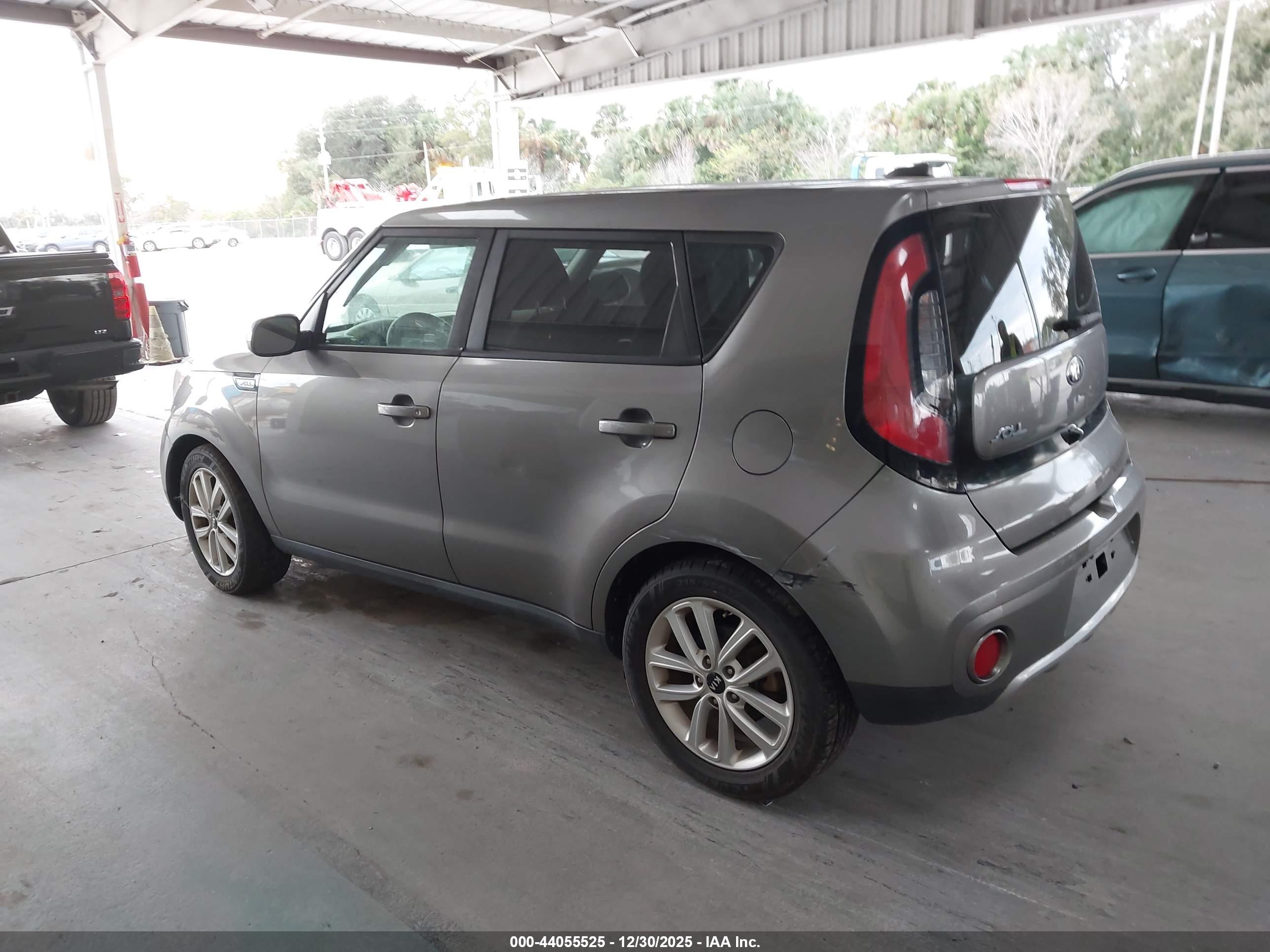 KIA SOUL image 3