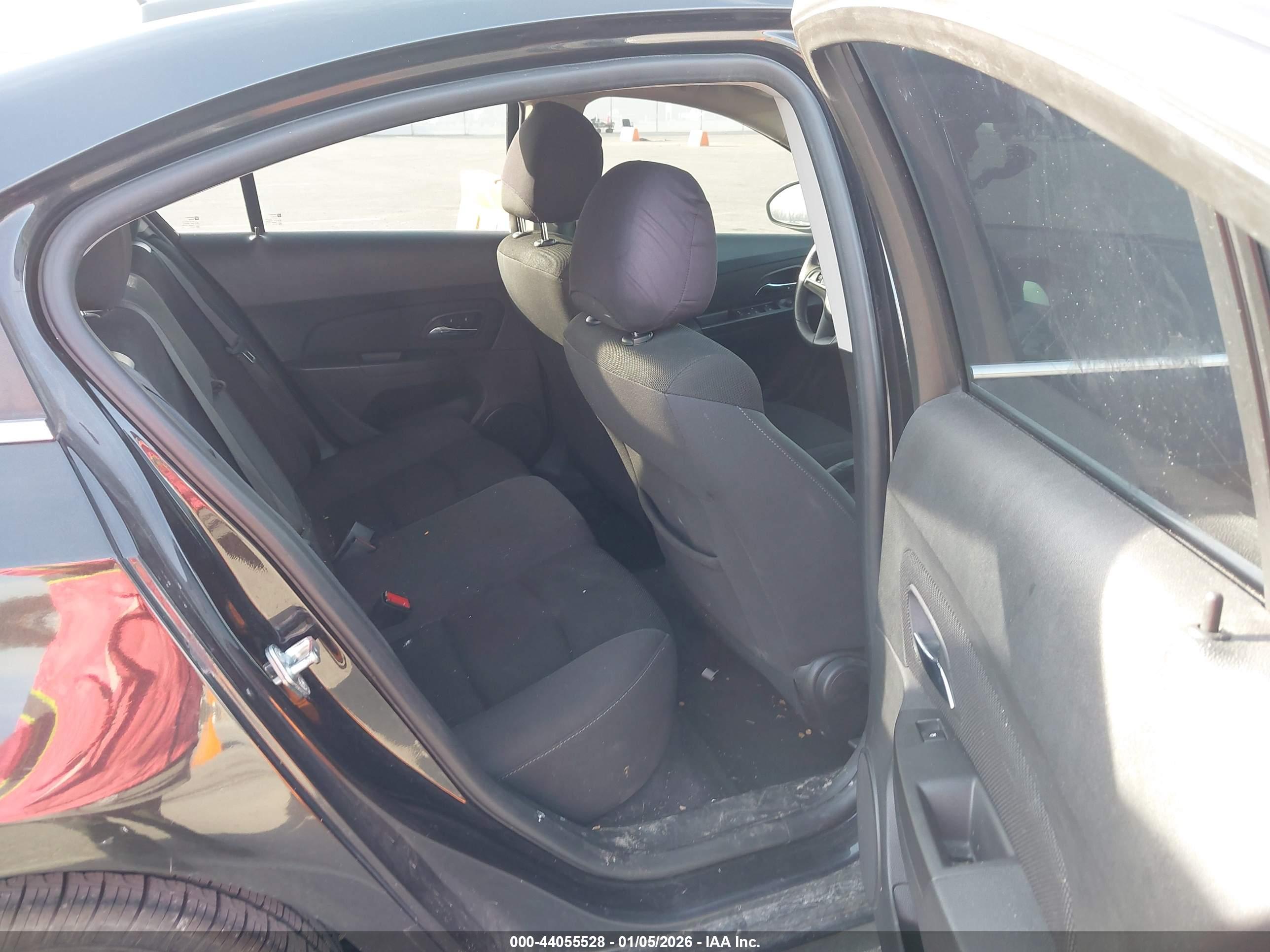 CHEVROLET CRUZE image 8