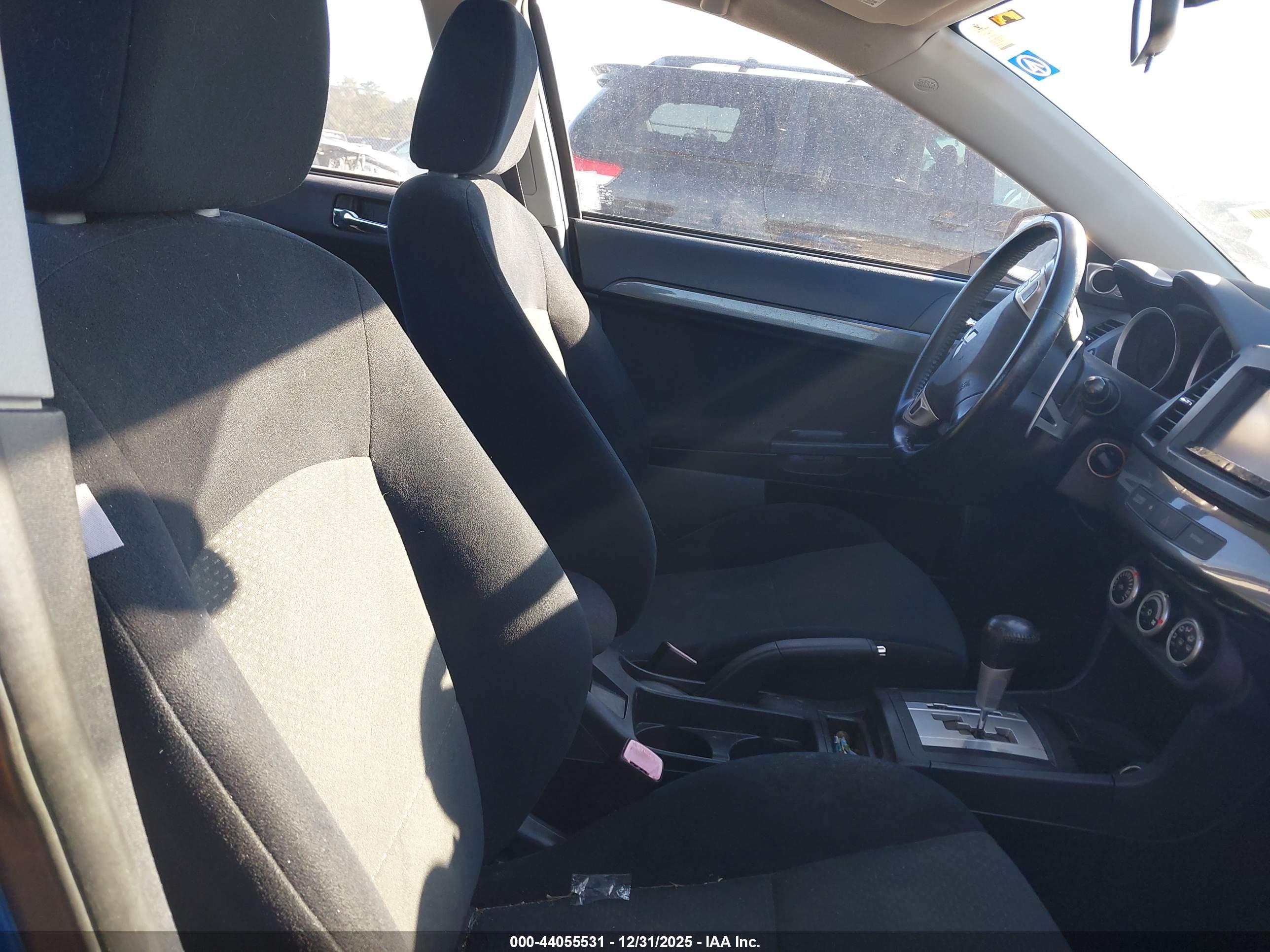 MITSUBISHI LANCER image 5