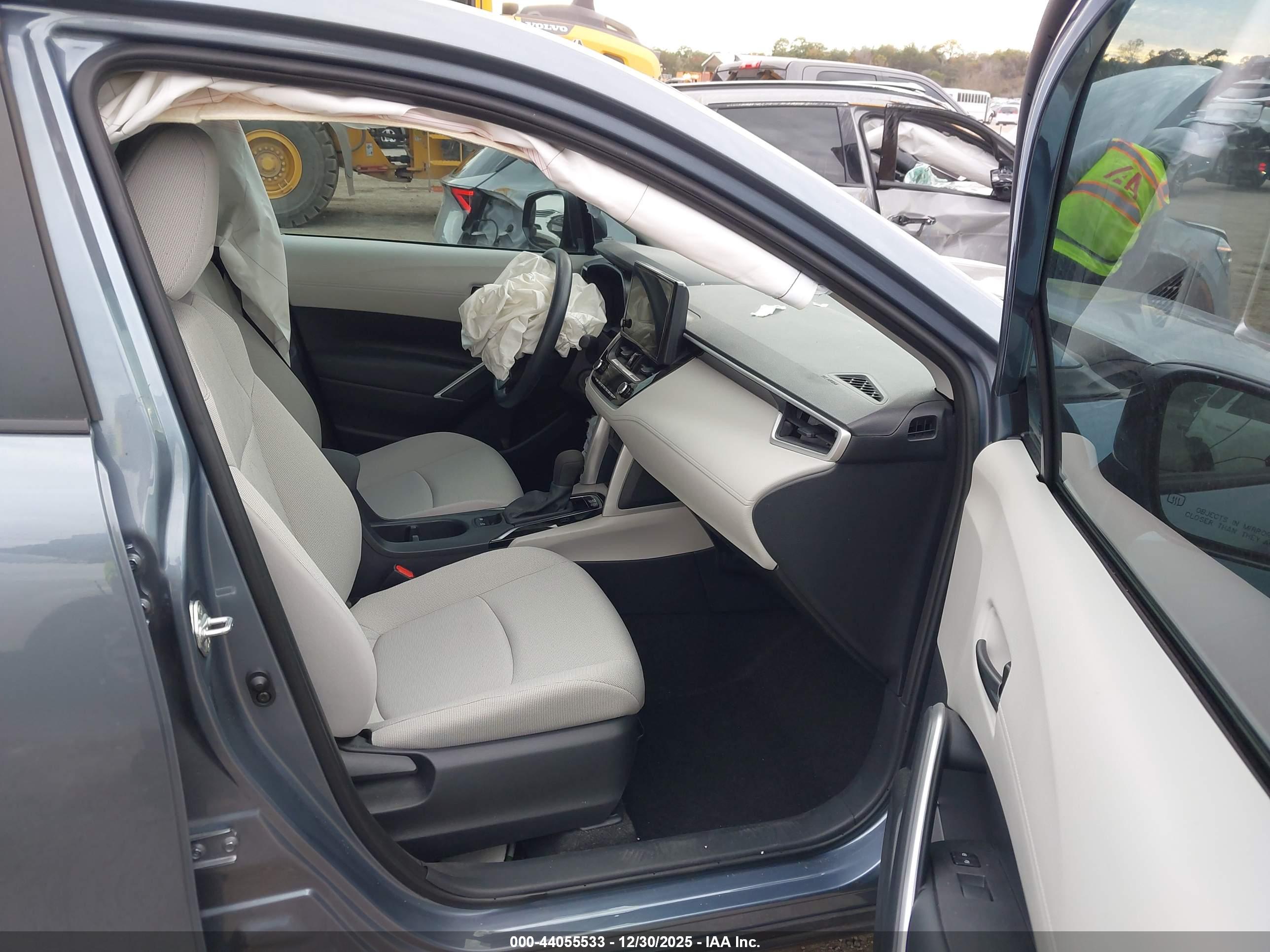 TOYOTA COROLLA image 5