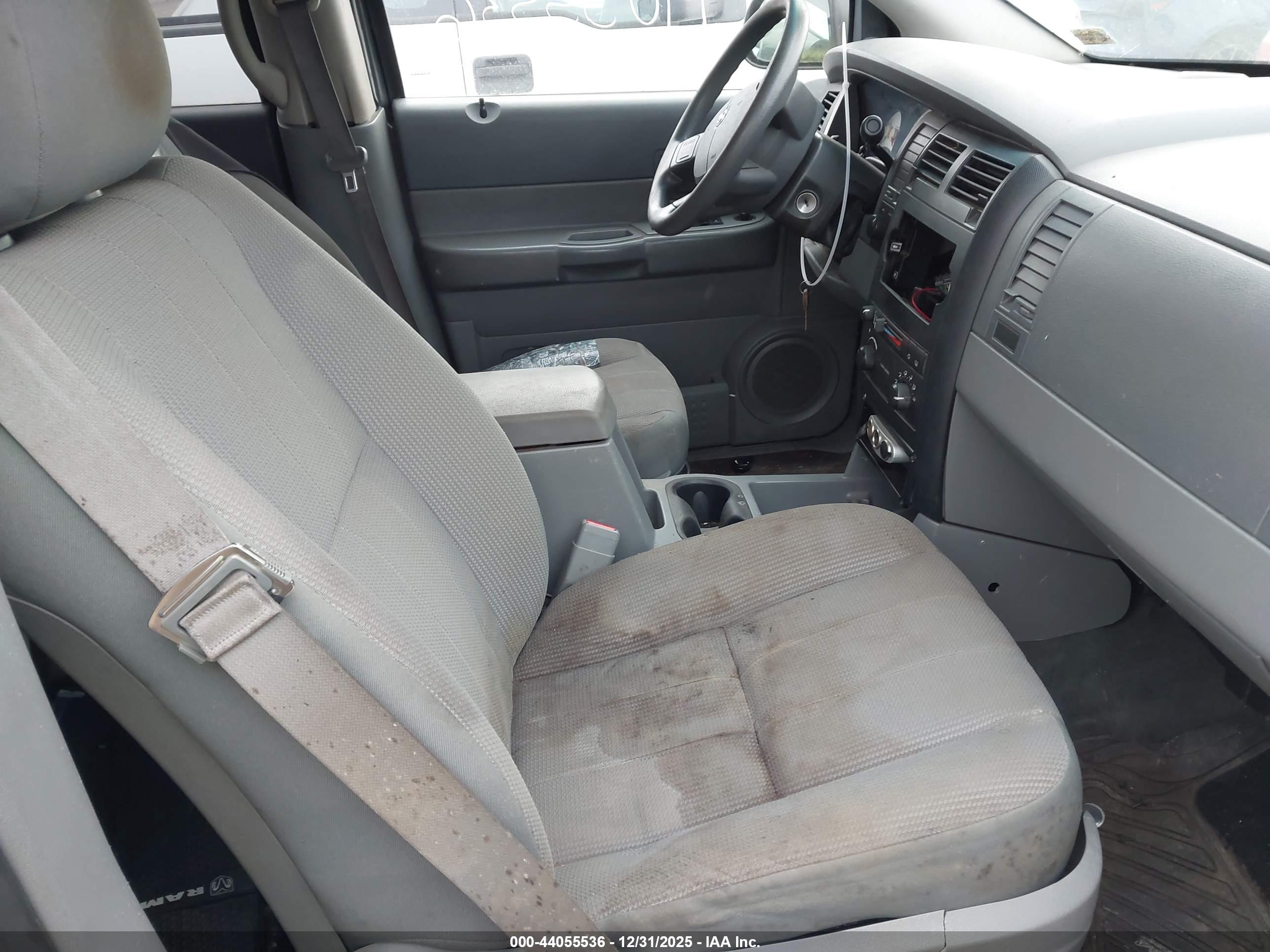 DODGE DURANGO image 5