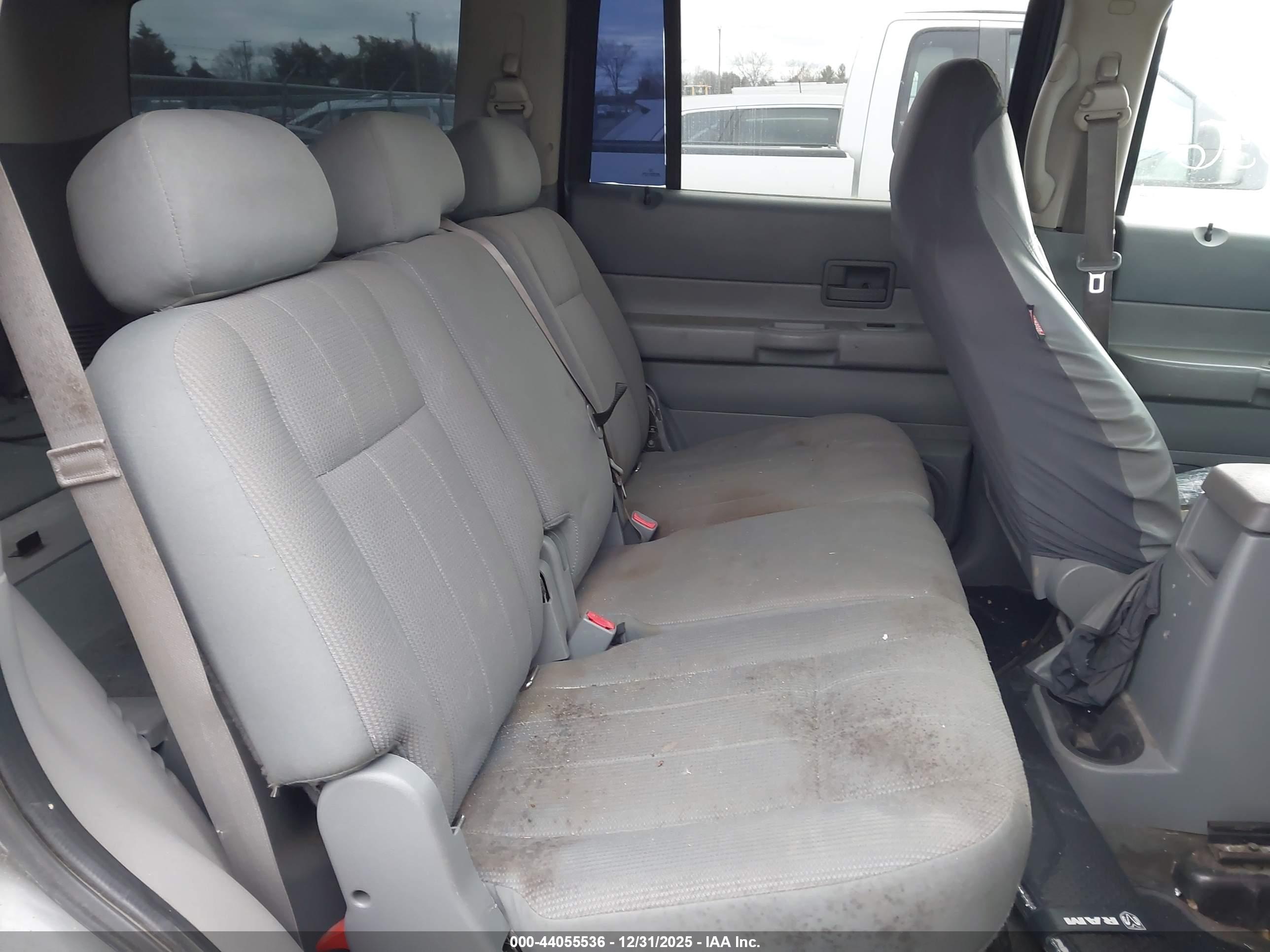 DODGE DURANGO image 8