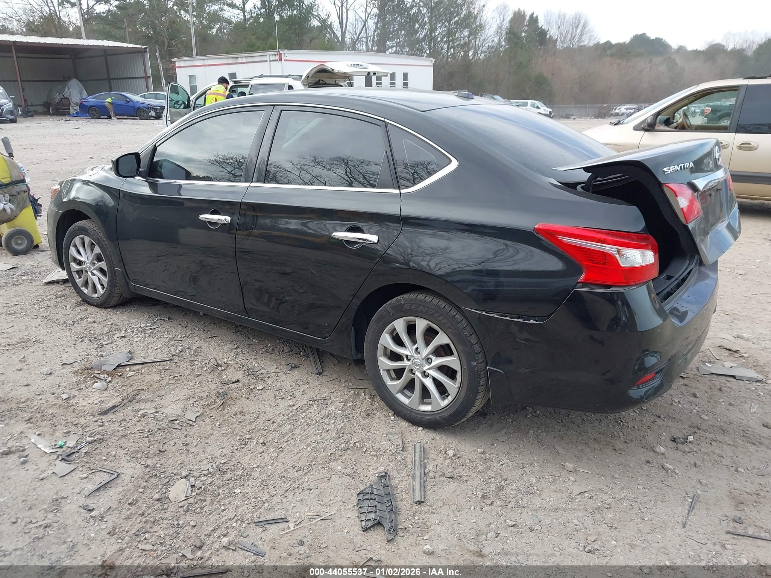 NISSAN SENTRA image 3