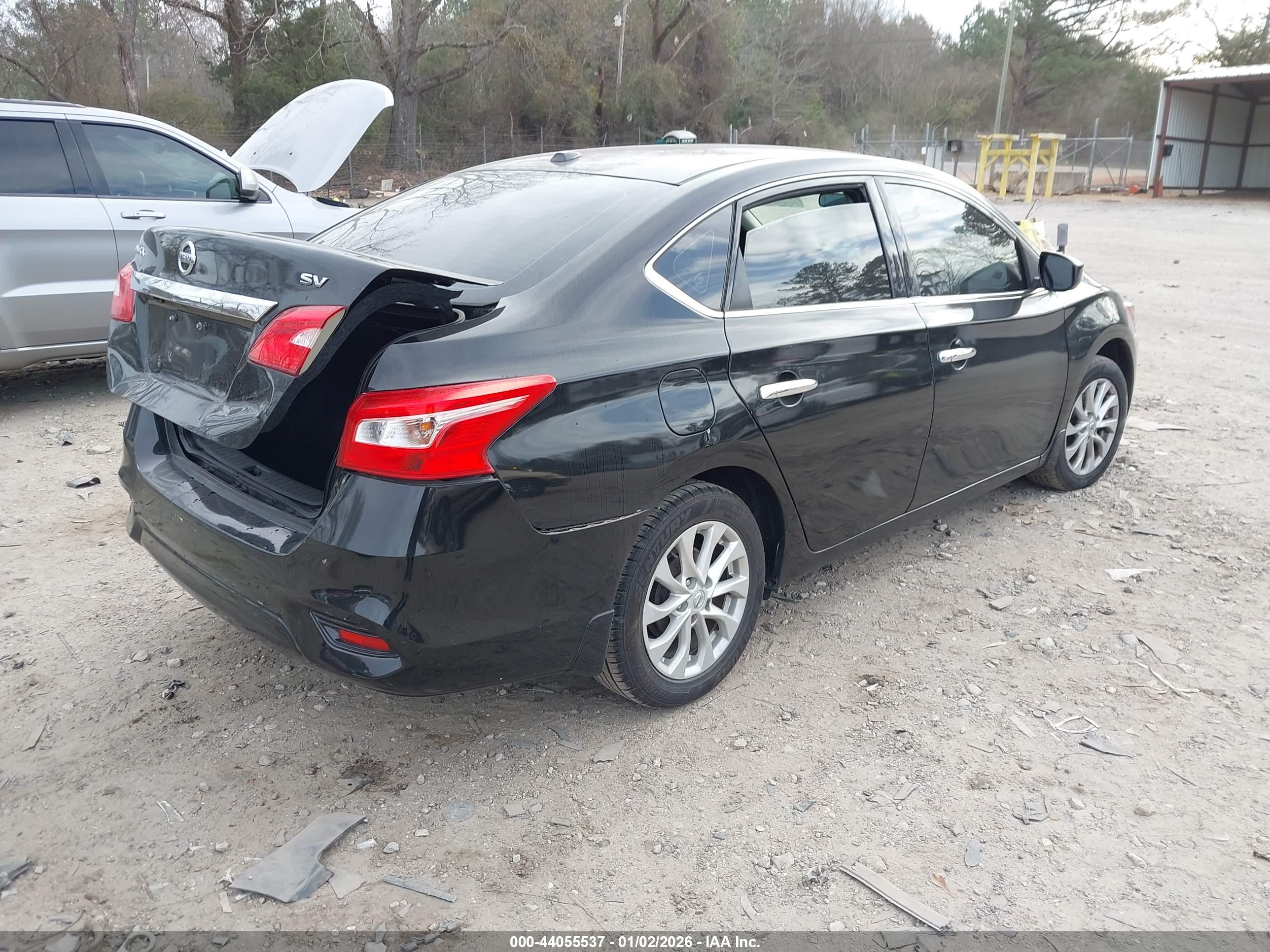 NISSAN SENTRA image 4