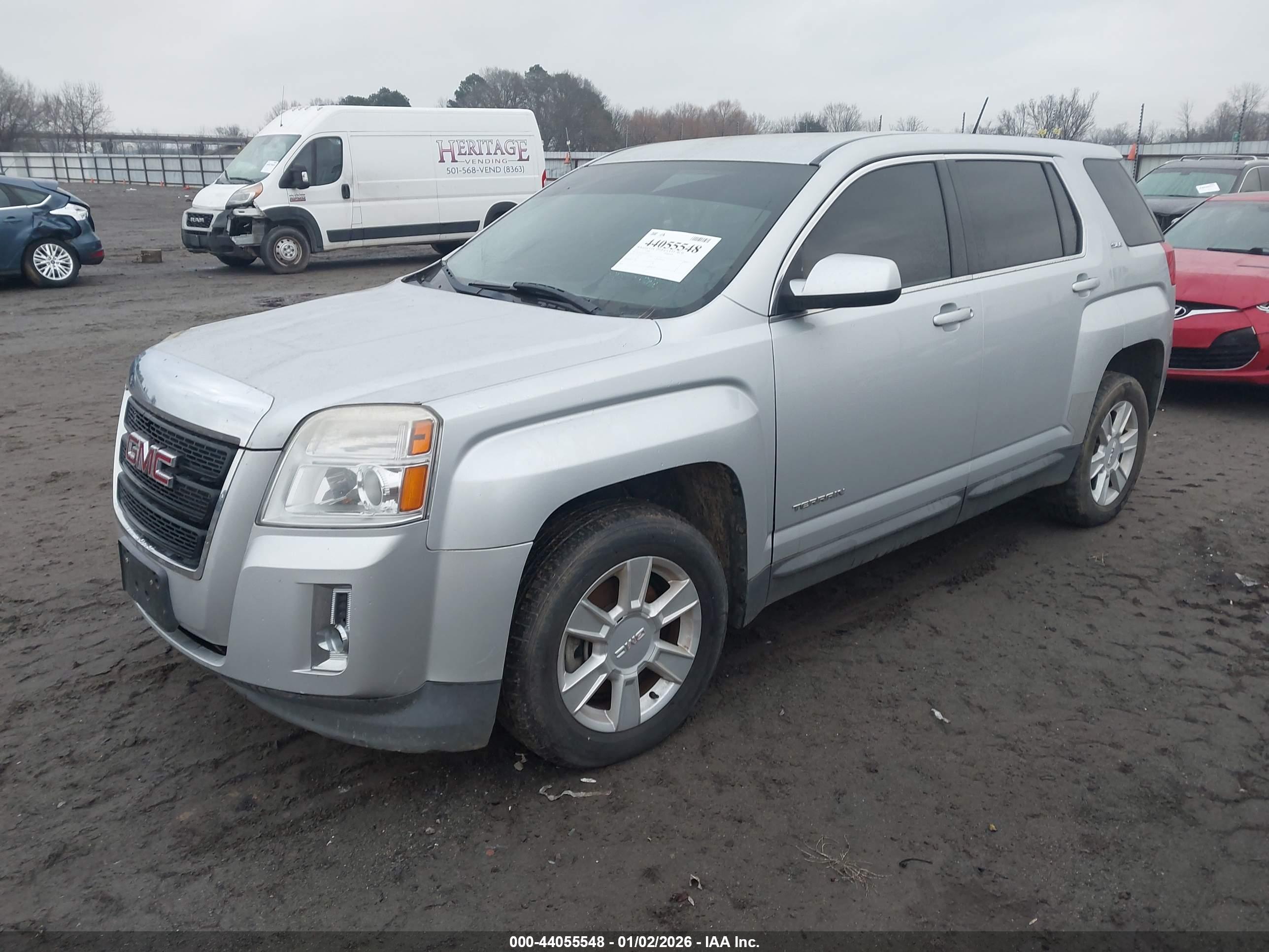 GMC TERRAIN image 2