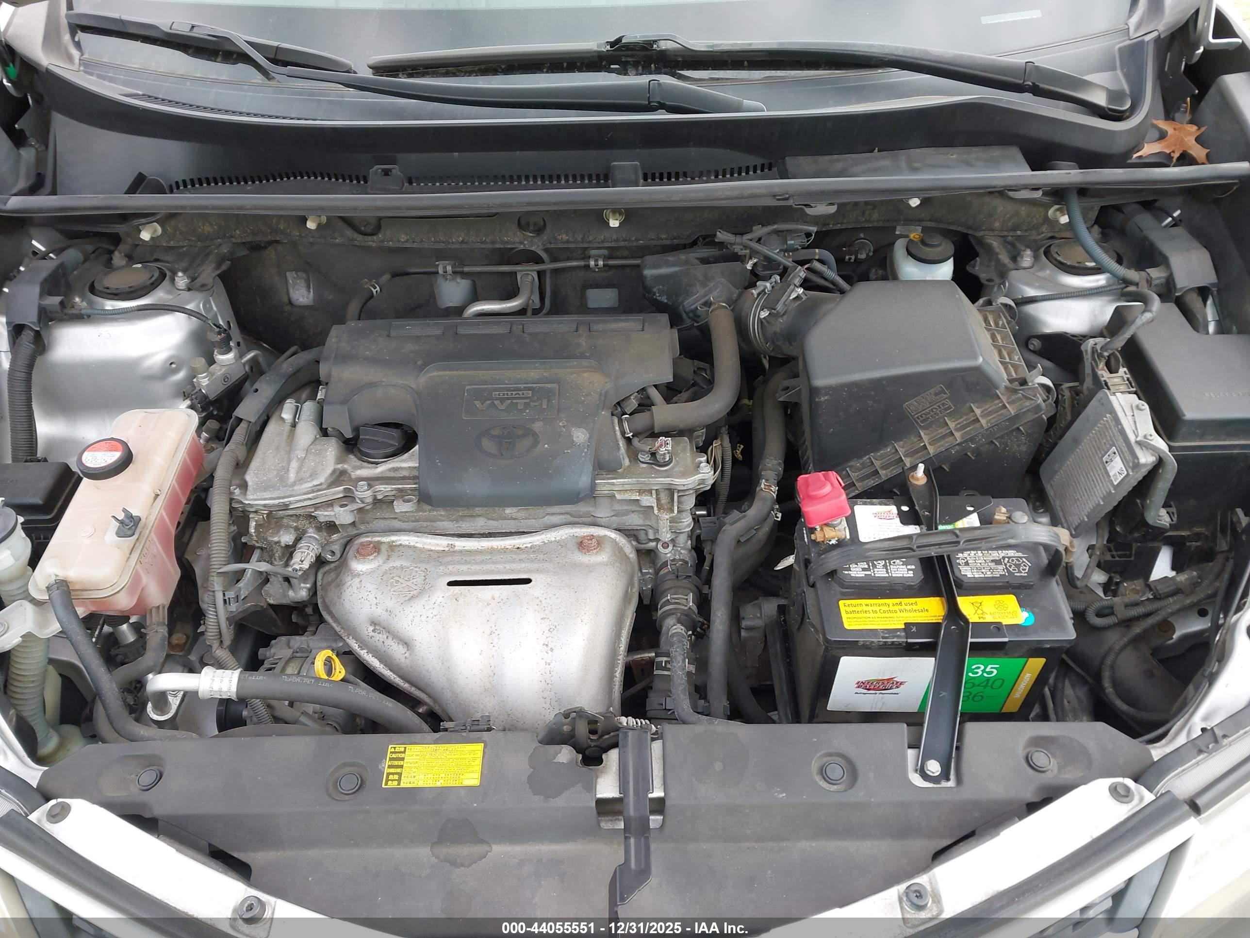 TOYOTA RAV4 image 10