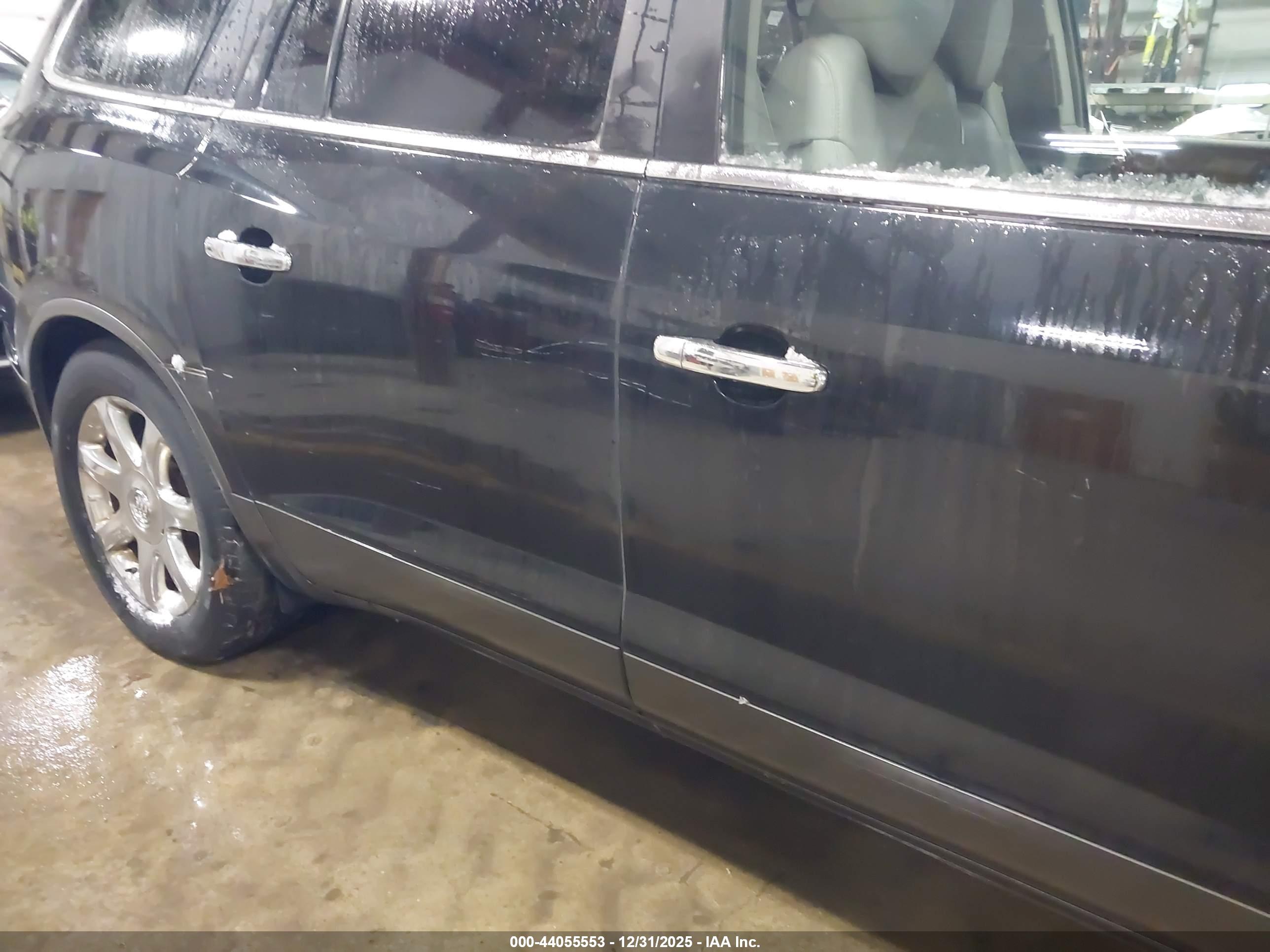 BUICK ENCLAVE image 6