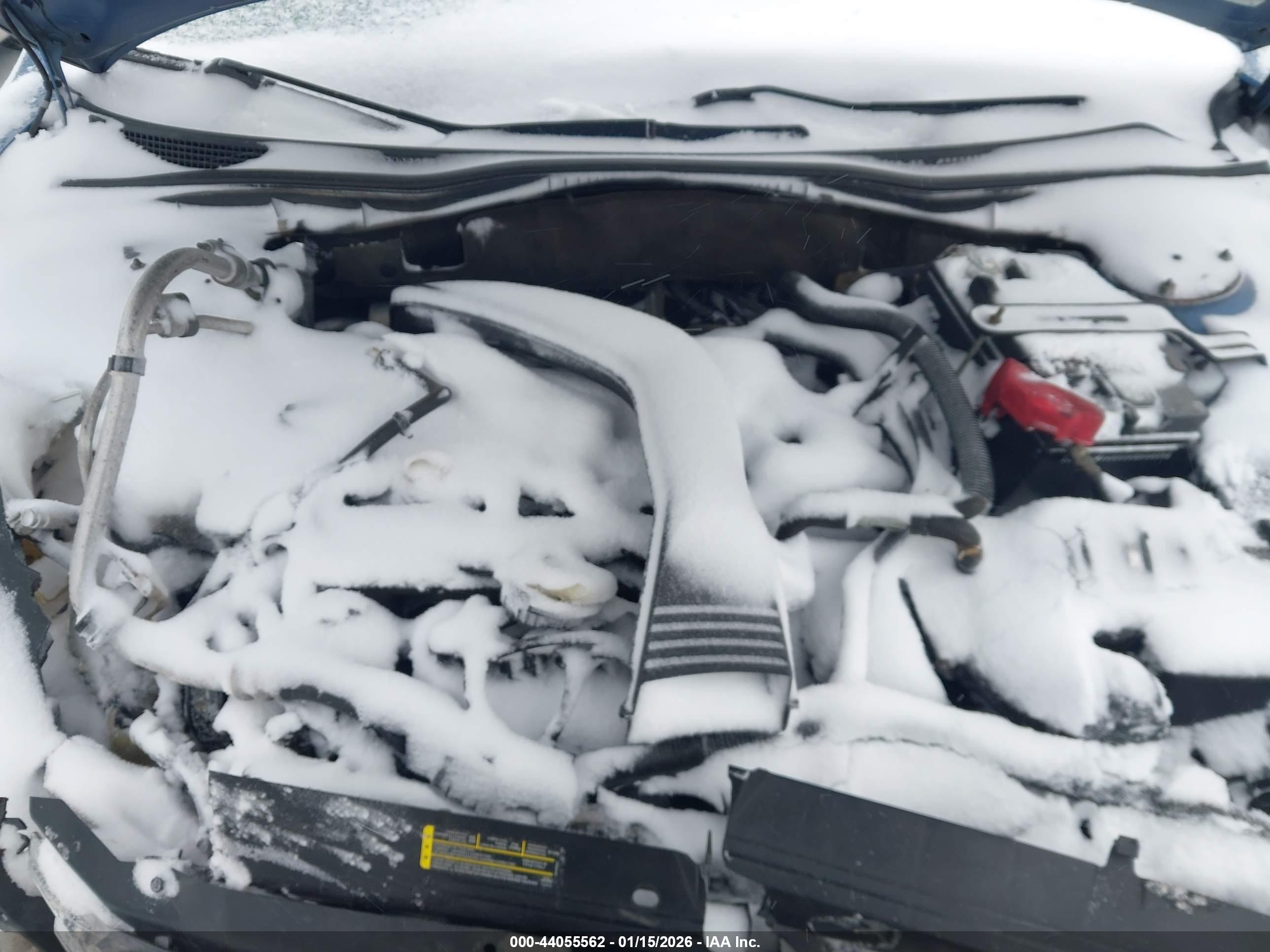 FORD FUSION image 10