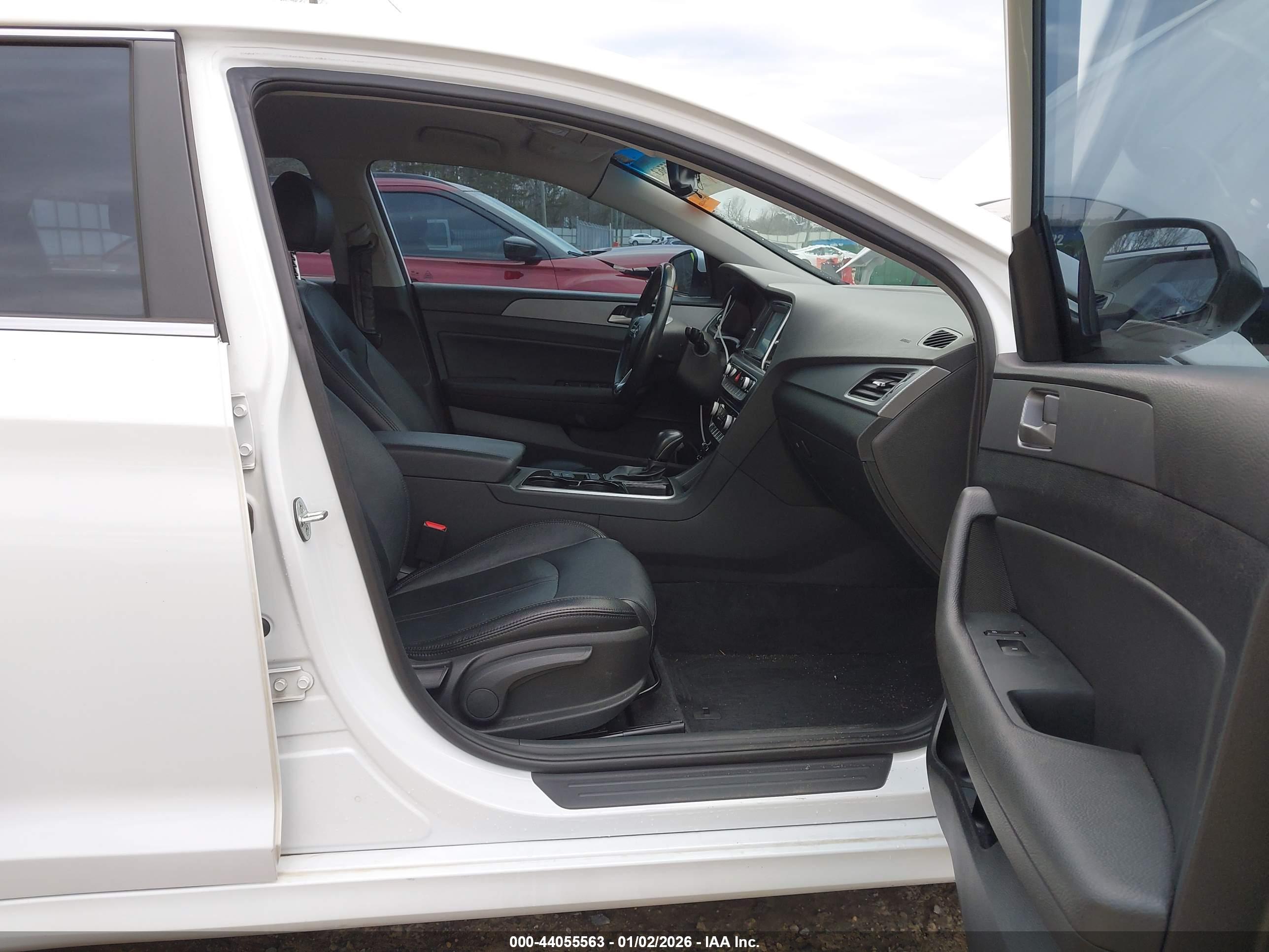 HYUNDAI SONATA image 5