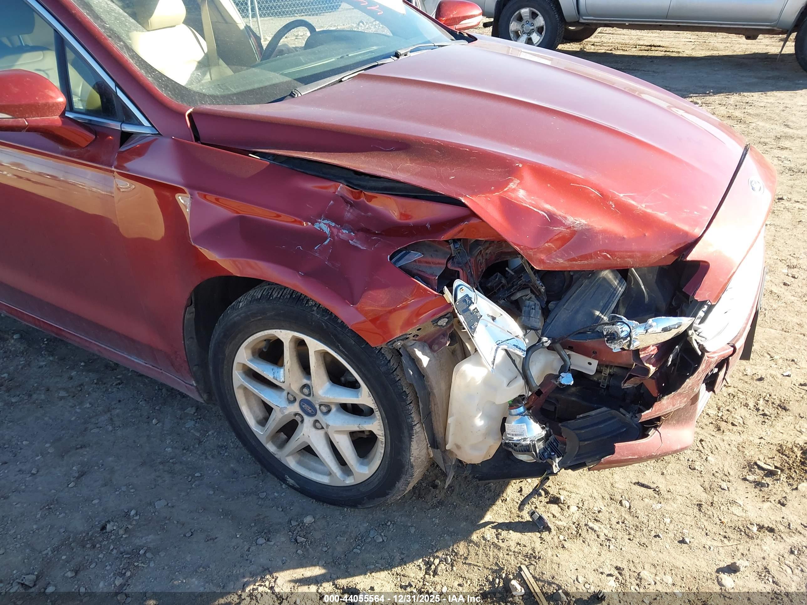 FORD FUSION image 6