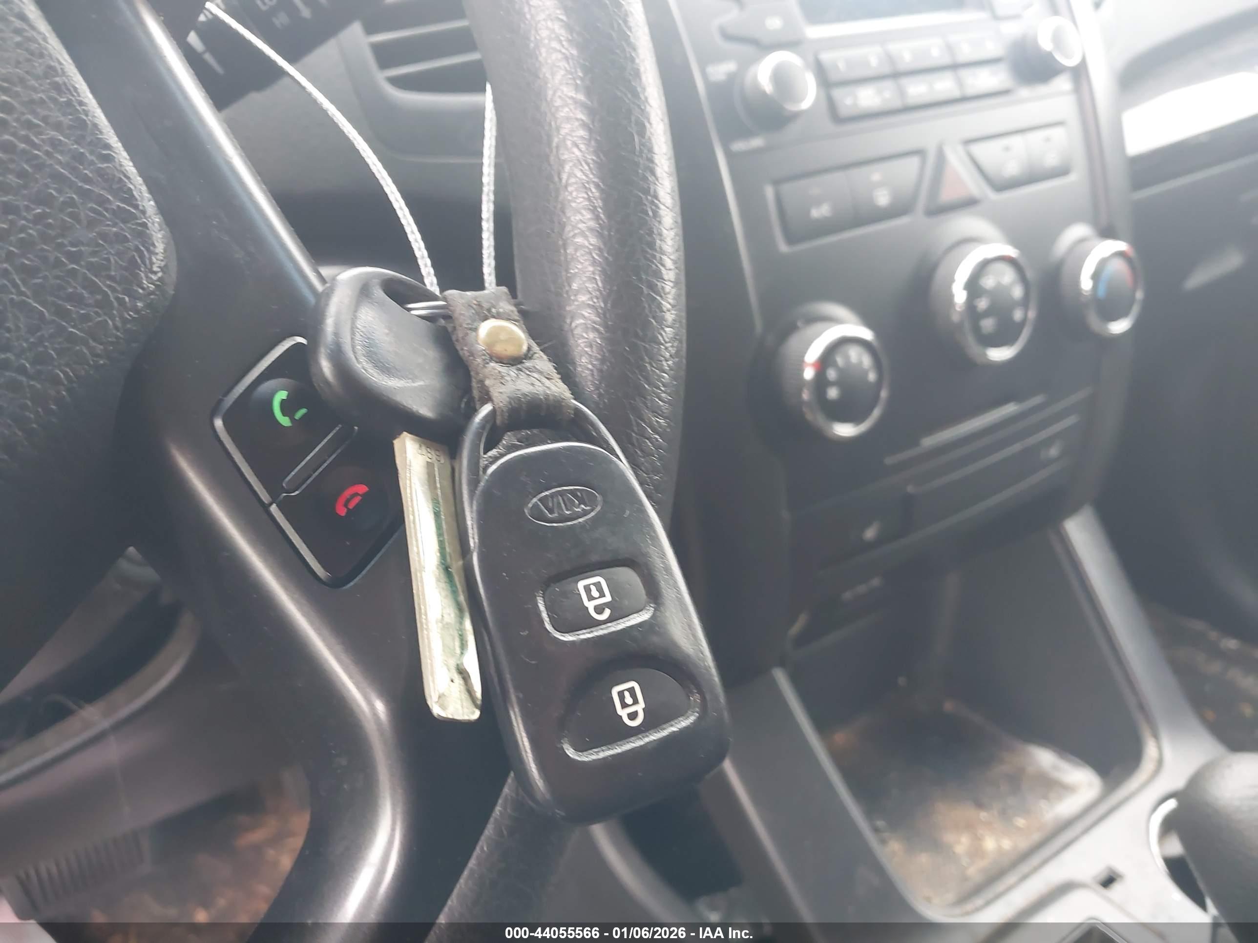KIA SORENTO image 11