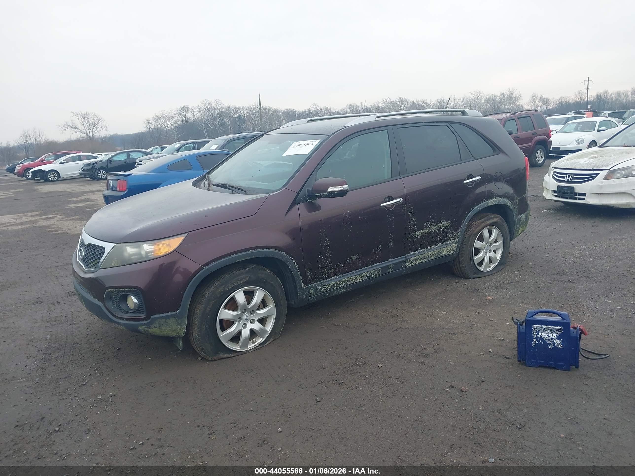 KIA SORENTO image 2