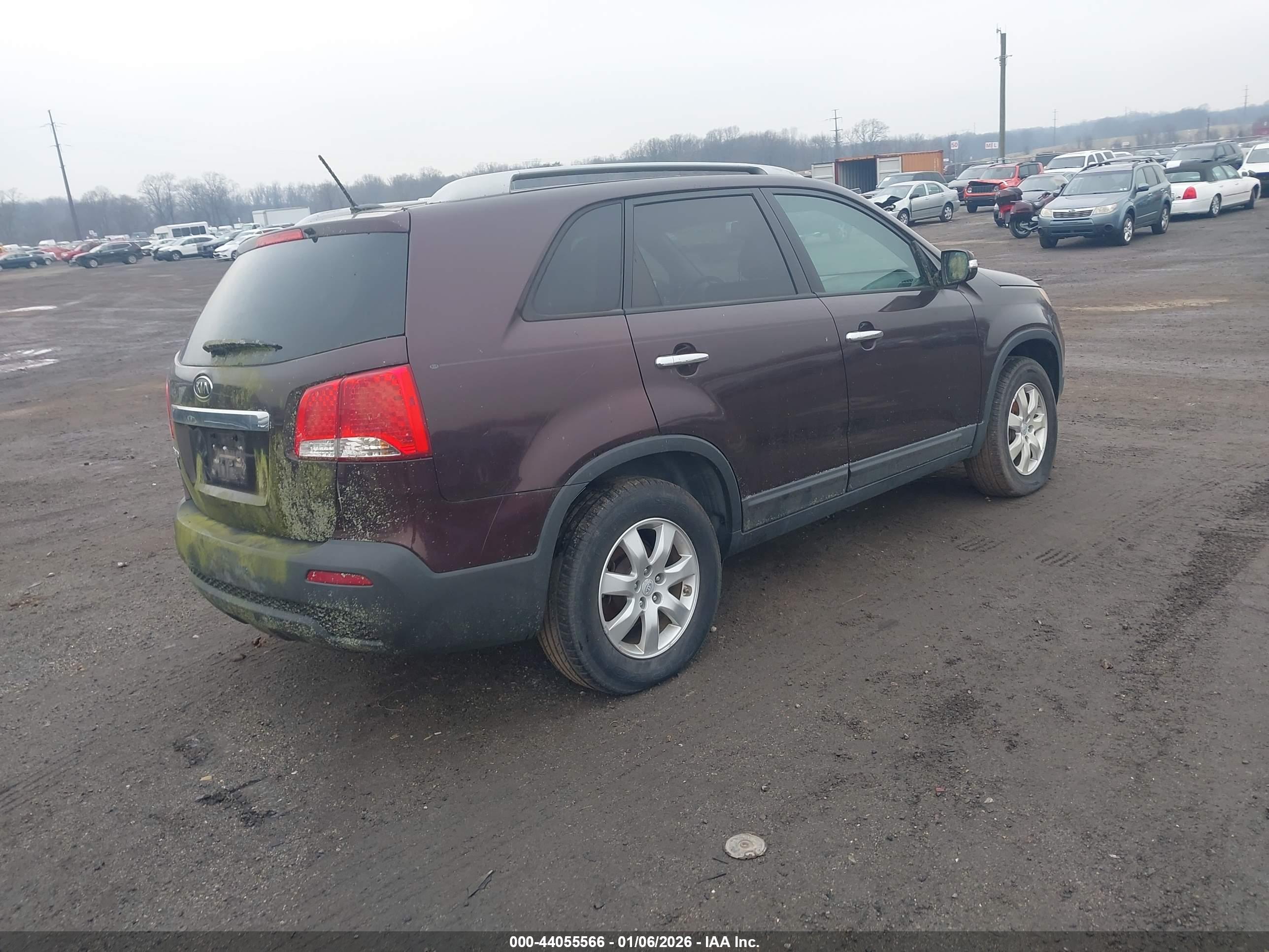 KIA SORENTO image 4