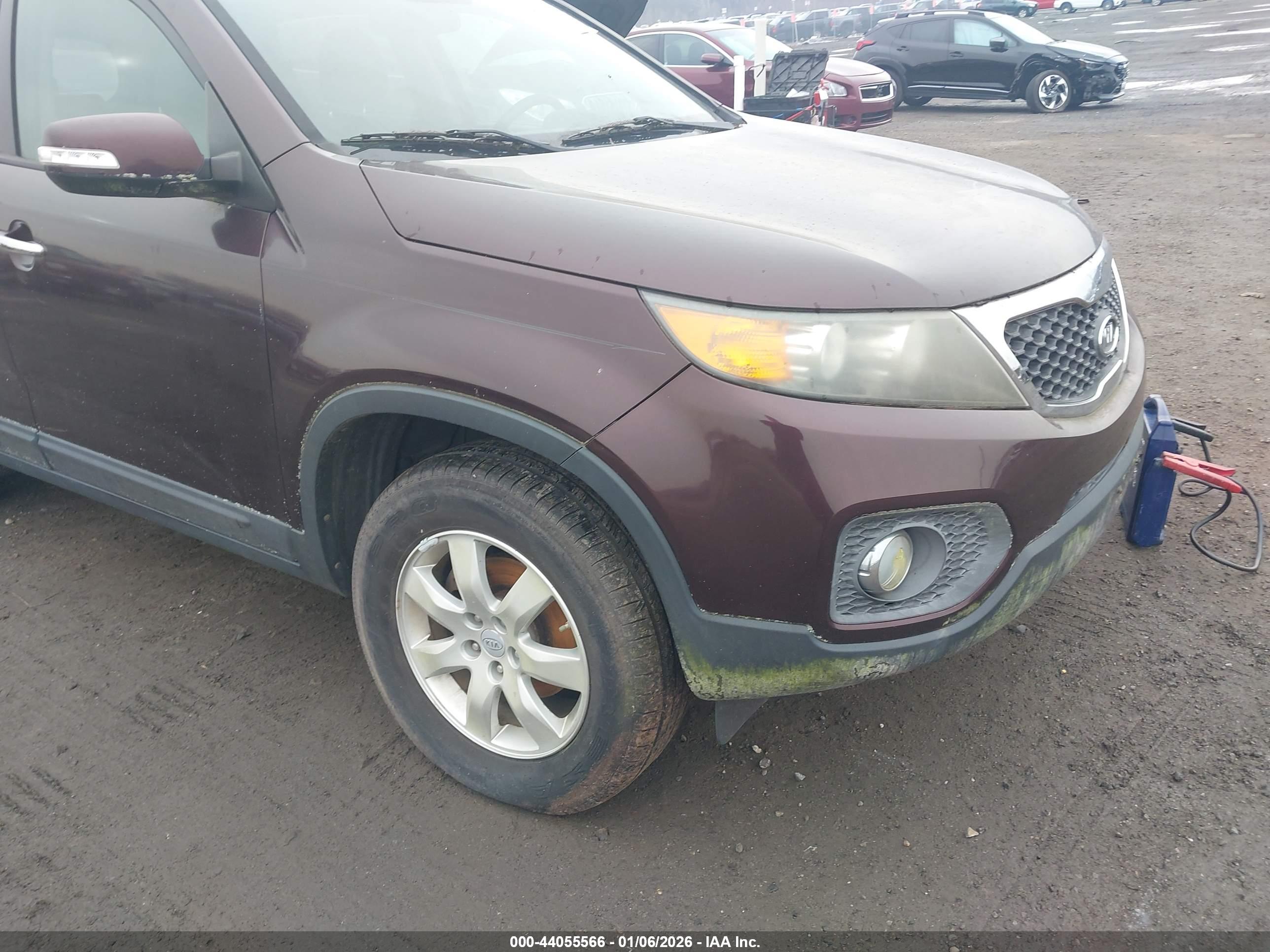 KIA SORENTO image 6